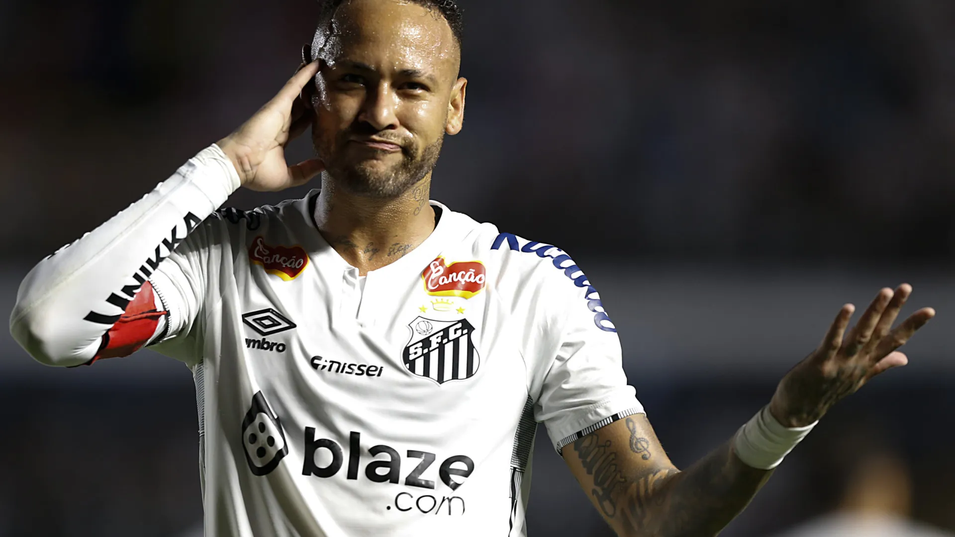 Neymar desabafa e diz que foi chamado de mercenário por torcedor - img