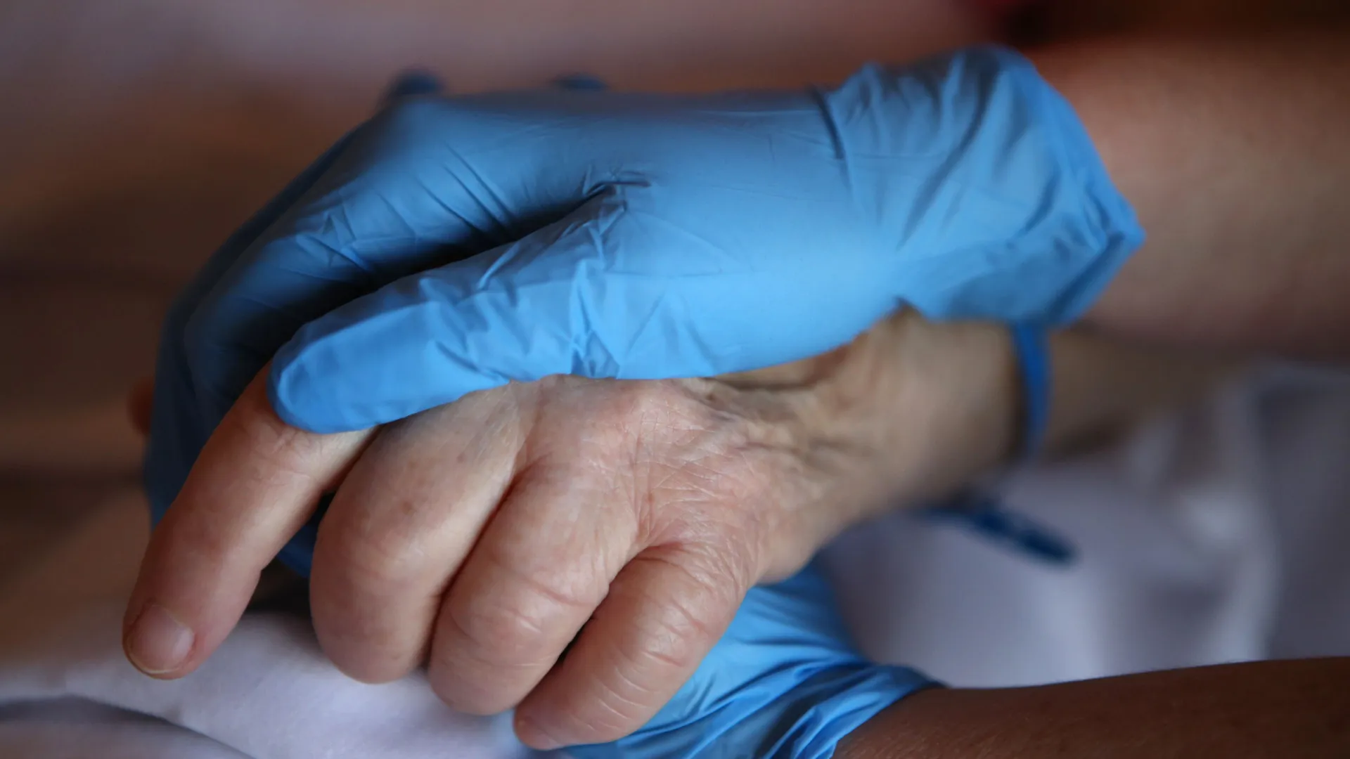 Um a cada cinco idosos internados por gripe morreu no ano passado - img