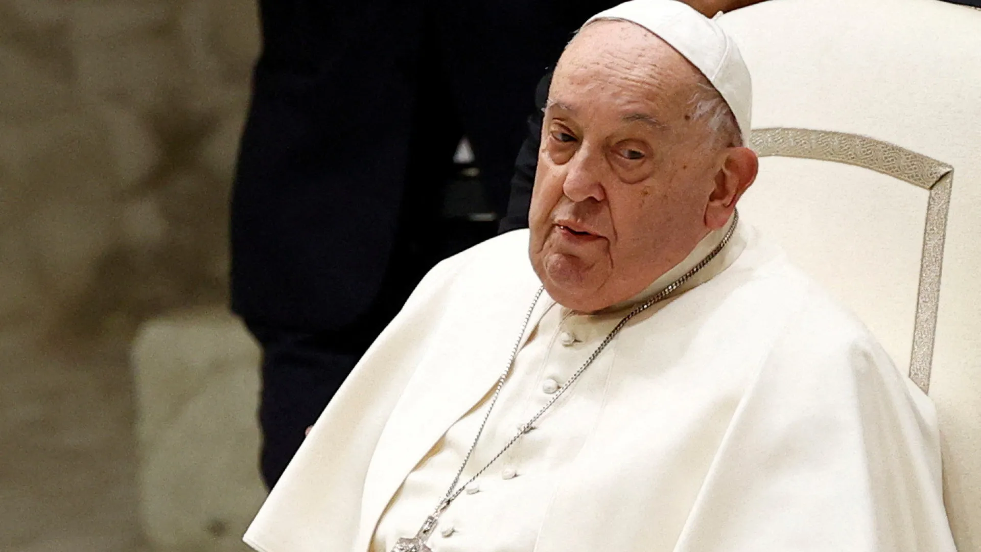 Papa Francisco passou "uma noite tranquila" e está "descansando" - img