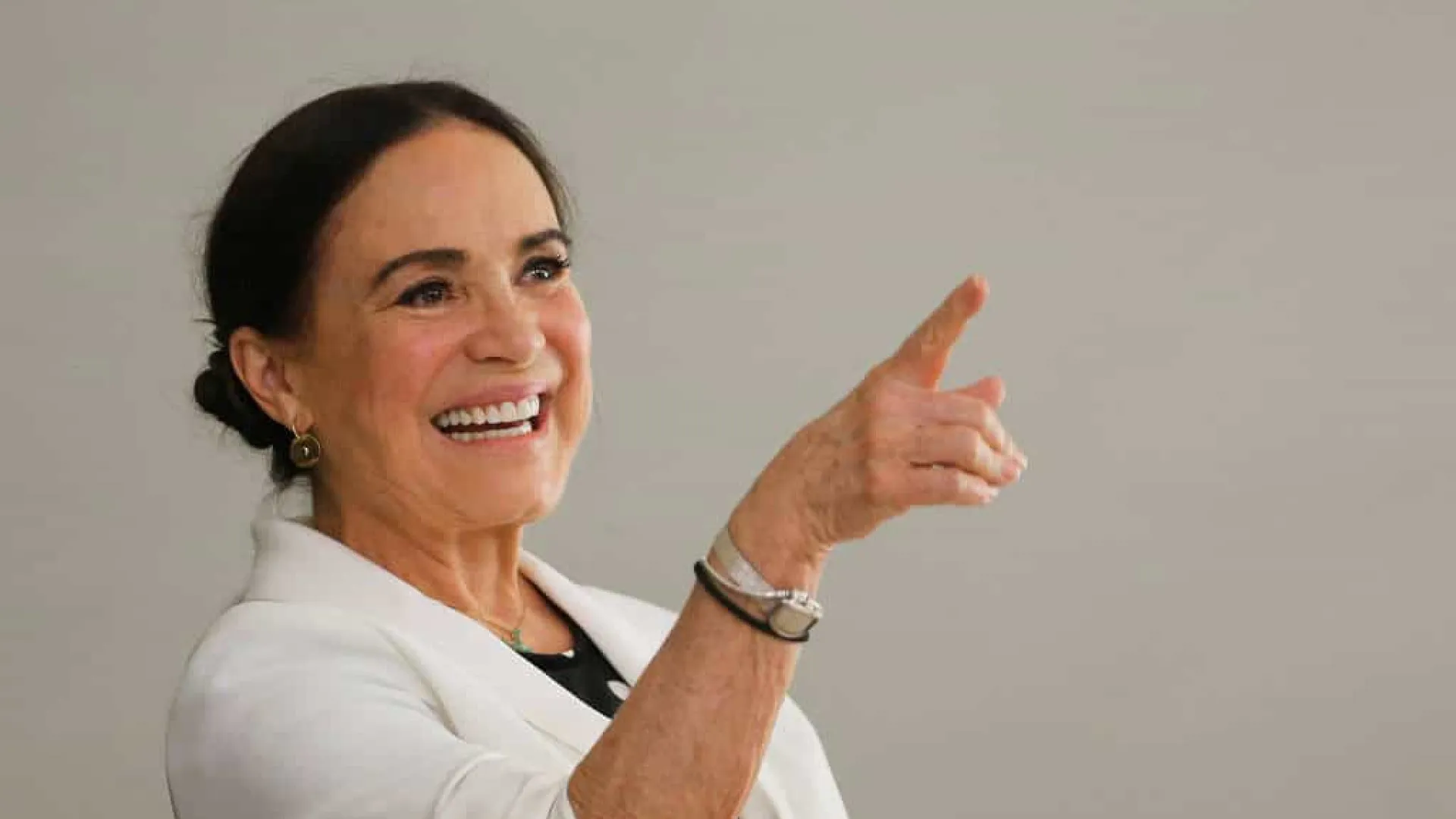 Regina Duarte diz a Bial que não quer mais decorar textos - img