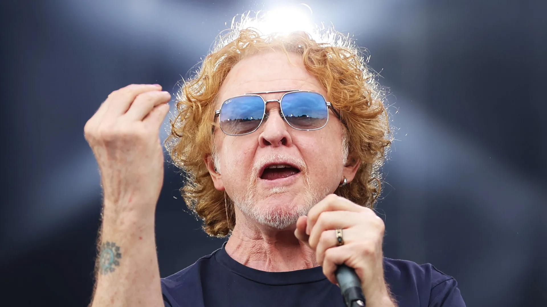 Simply Red mostra que segue flamejante em show repleto de hits - img