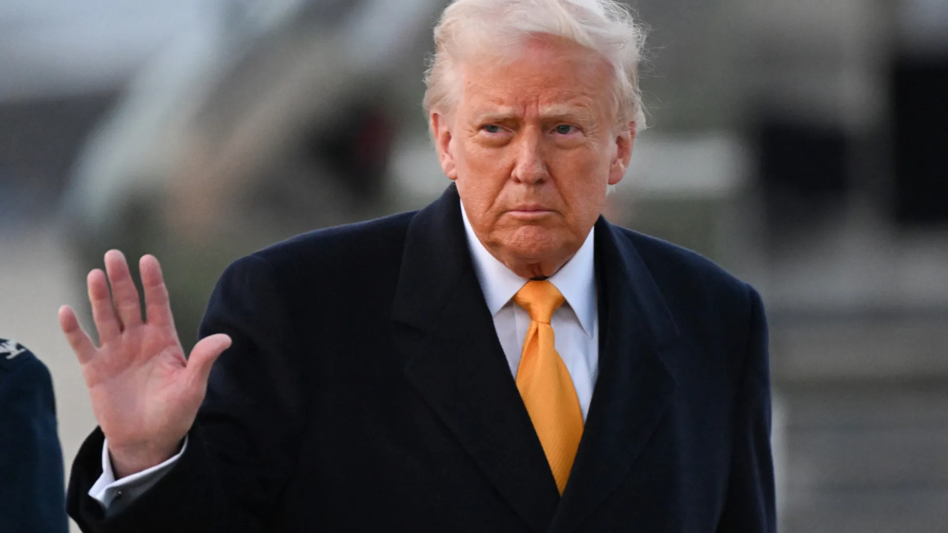 Odeio dizer isso assim, mas vamos tomar a Groenlândia, diz Donald Trump - img