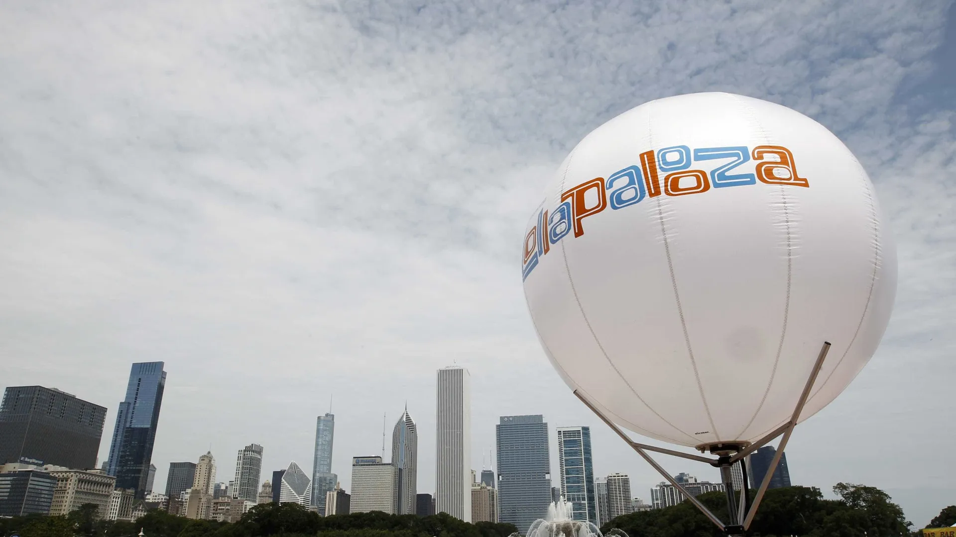Veja como chegar e o que levar ao Lollapalooza Brasil, que começa nesta sexta (28) - img