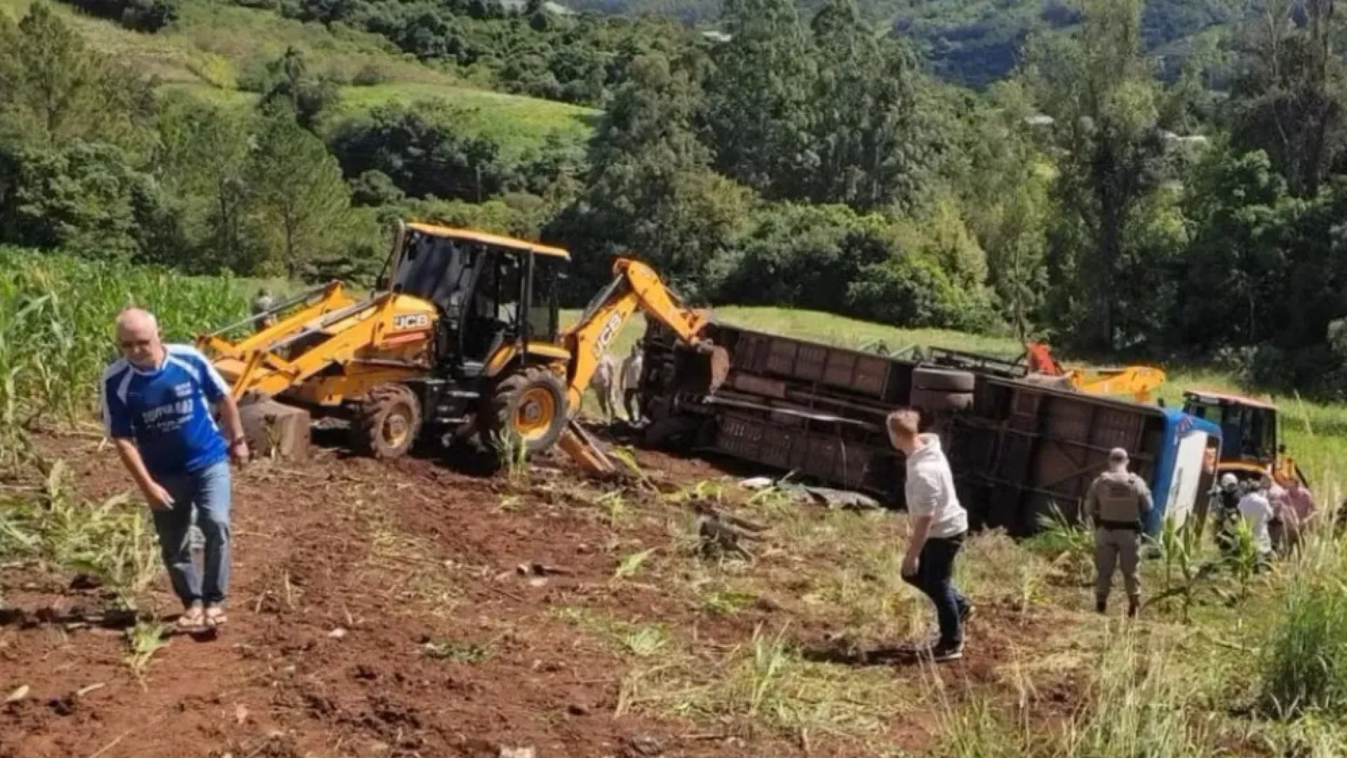 Aluna conta "horrível" momento de acidente com autocarro no Brasil - img