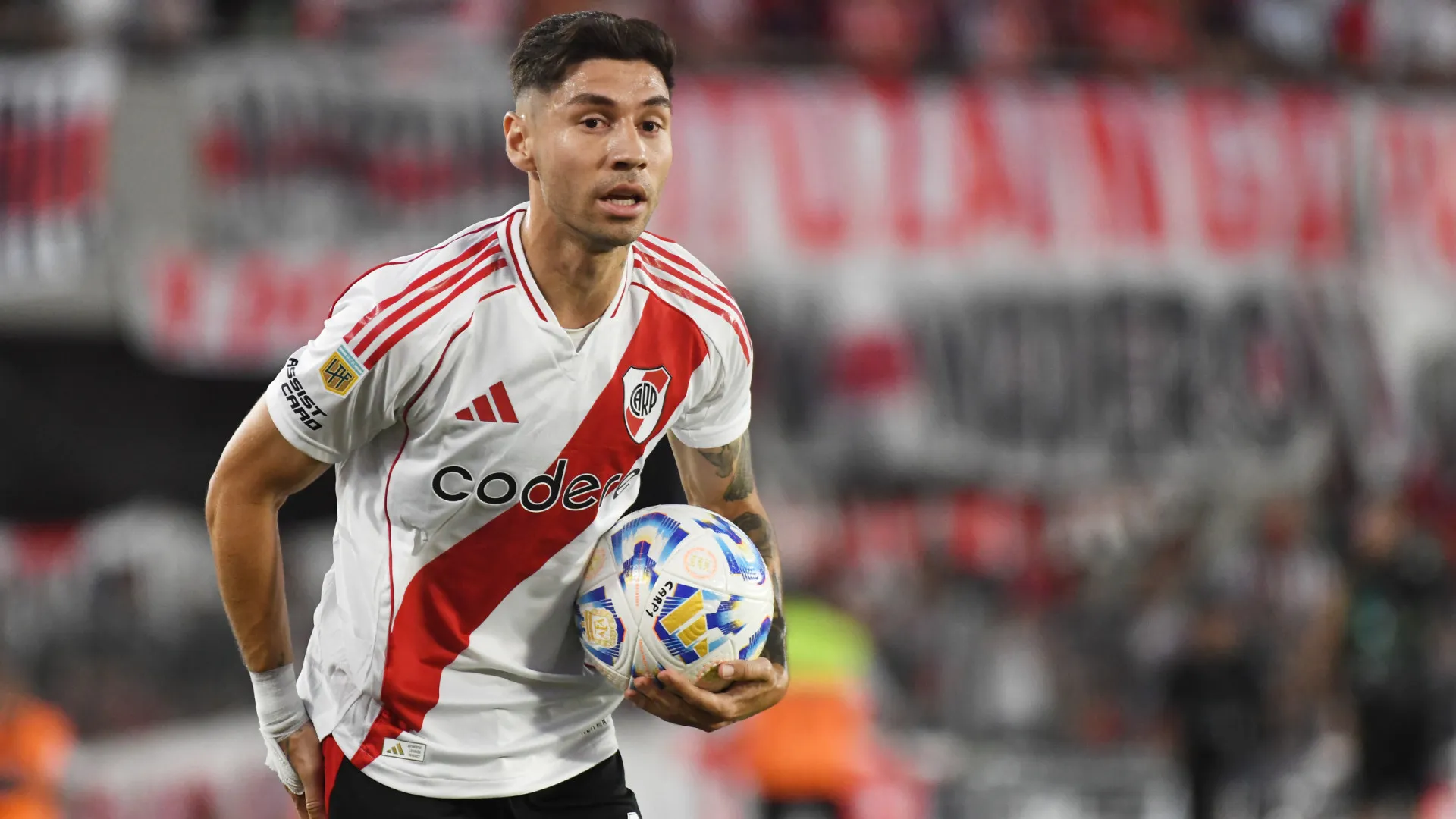 Campeão do mundo com a Argentina em 2022 acusa advogado de desviar R$ 4 mi - img