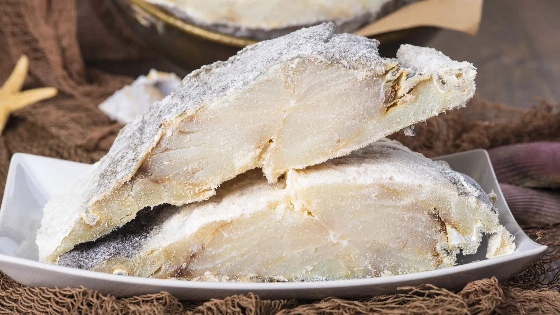 Quadrilha é presa por roubo de 25 toneladas de bacalhau às vésperas da Páscoa no litoral de SP - img