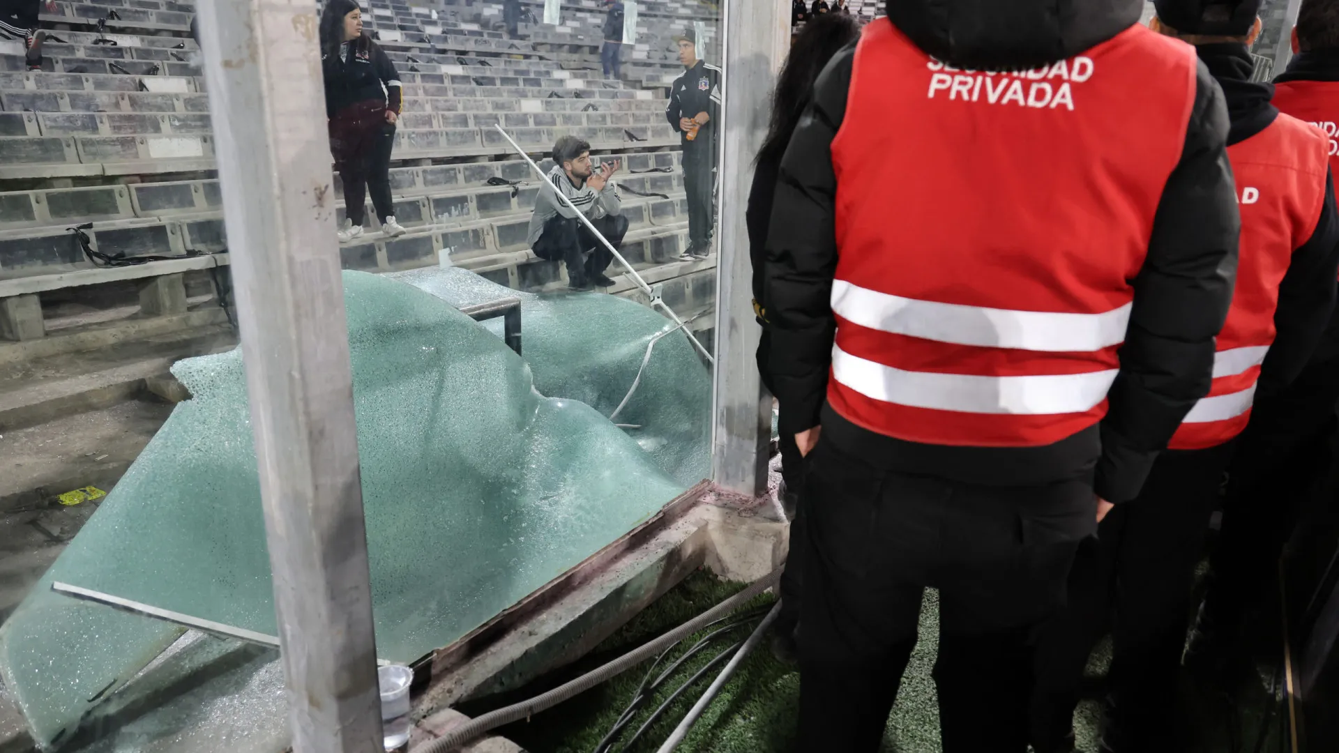Conmebol suspende torcida do Colo-Colo e anuncia 'processo disciplinar' - img