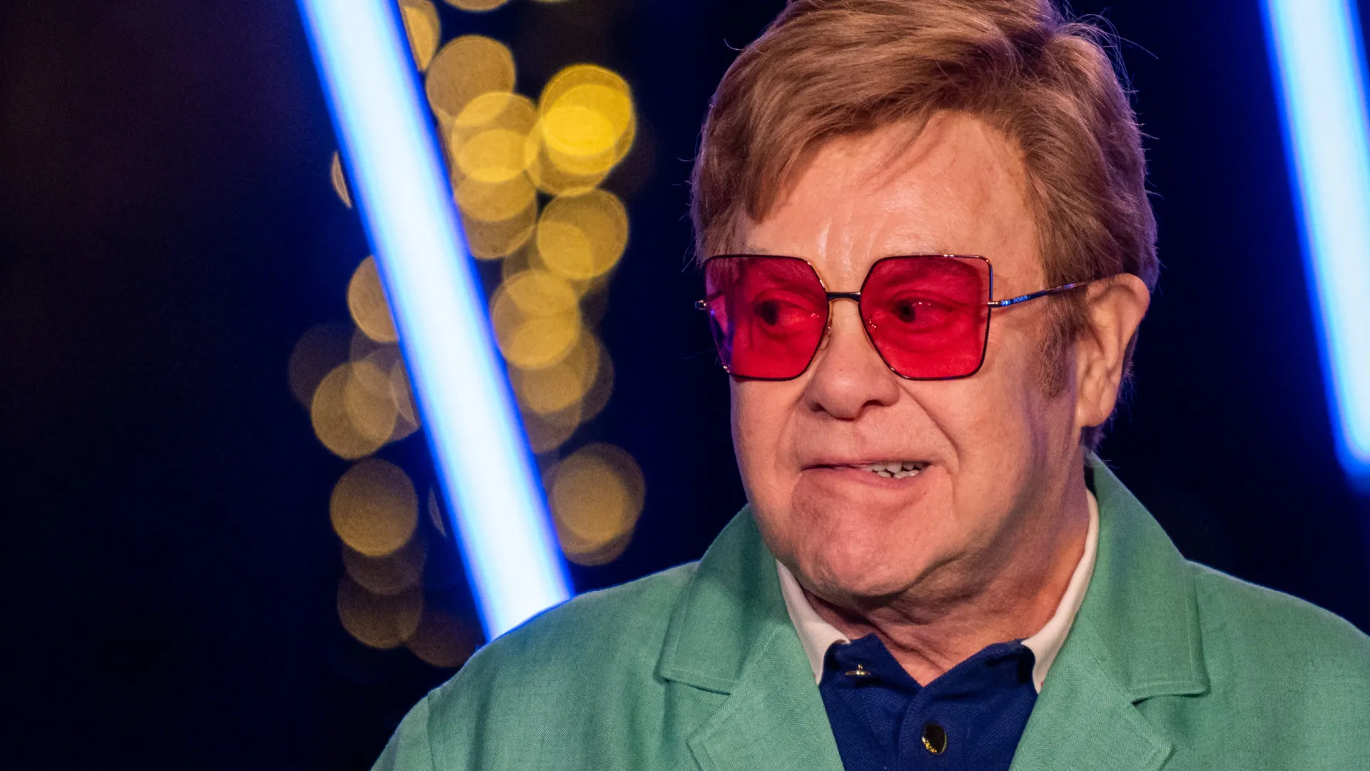 Elton John faz desabafo sobre perda de visão - img