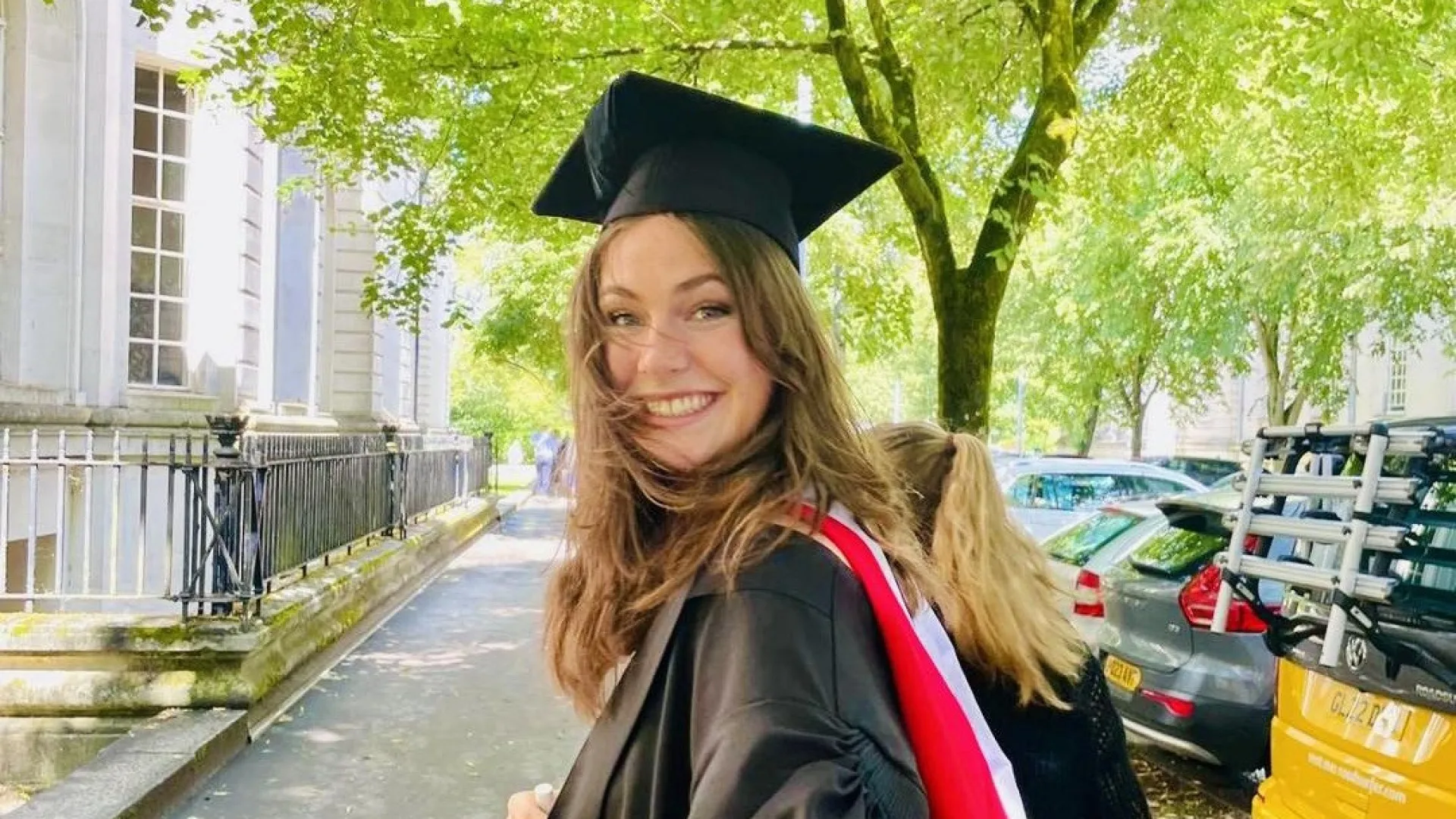 Estudante de 23 anos perde braços e pernas após infecção grave - img
