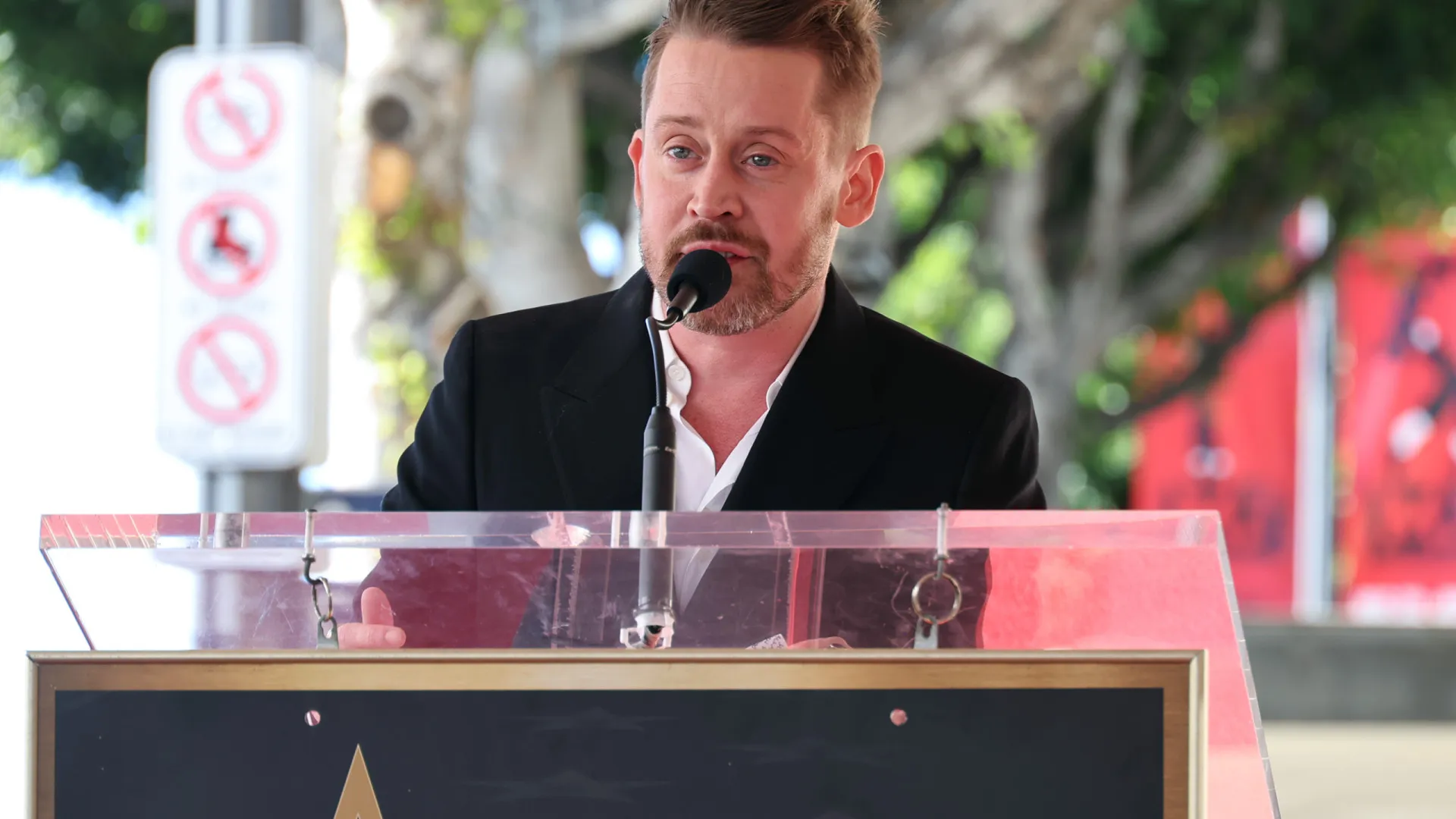 Macaulay Culkin diz que não fala com o pai há 30 anos - img