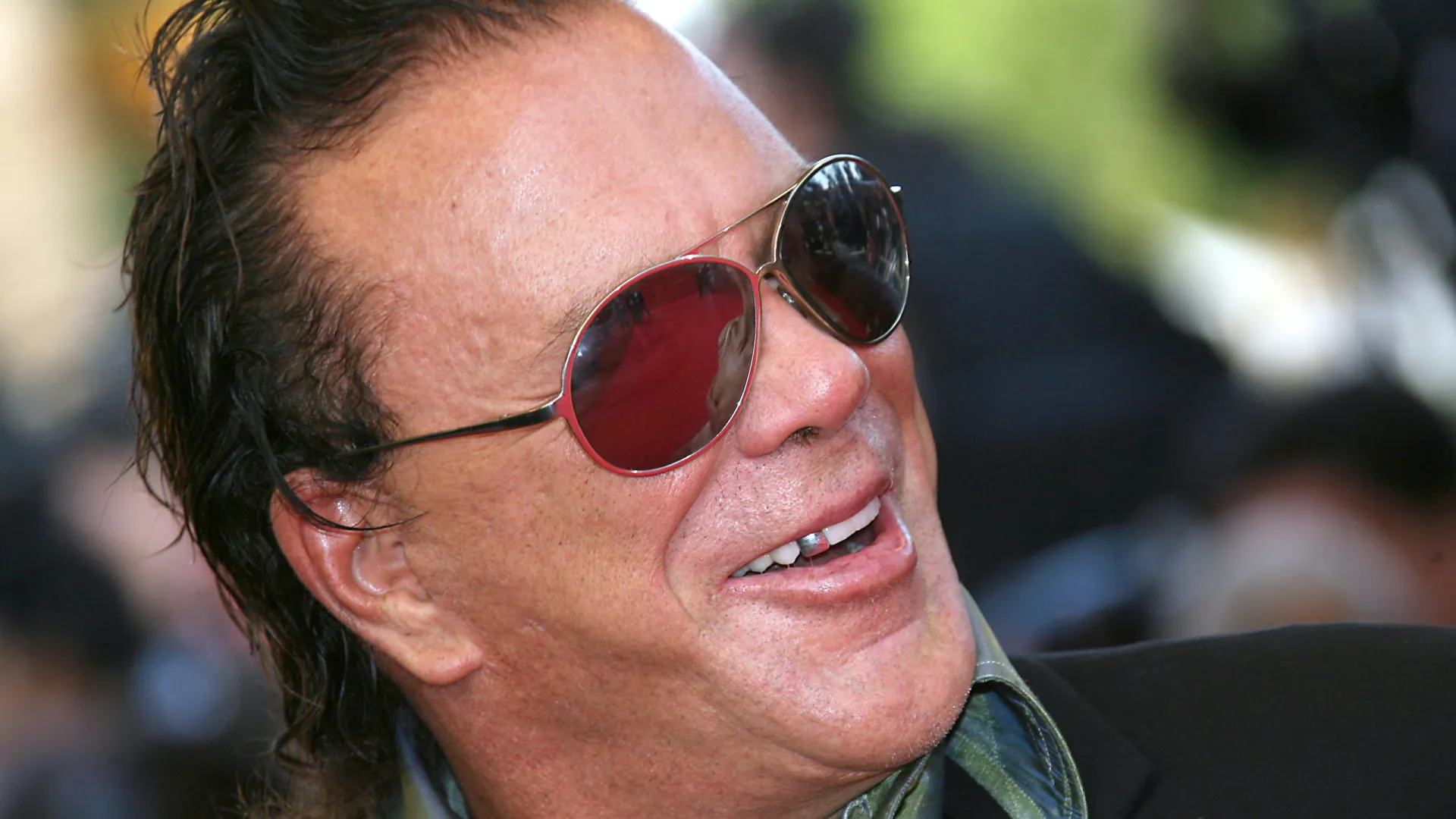 Mickey Rourke vira vilão de 'Big Brother' britânico após falas homofóbicas e misóginas - img