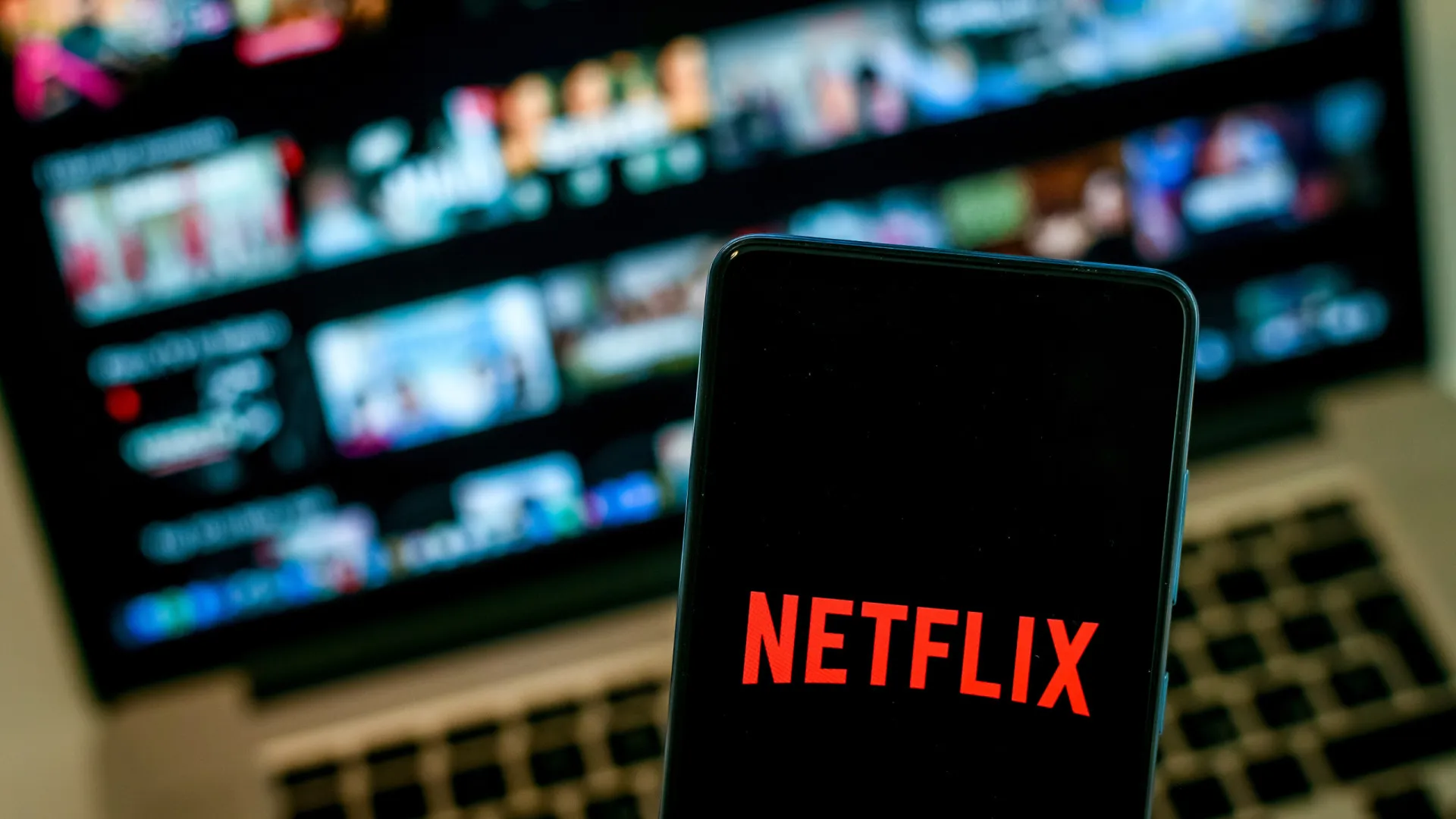 Netflix anuncia derivado de 'Sintonia' e documentários sobre Ronaldinho e Neymar - img