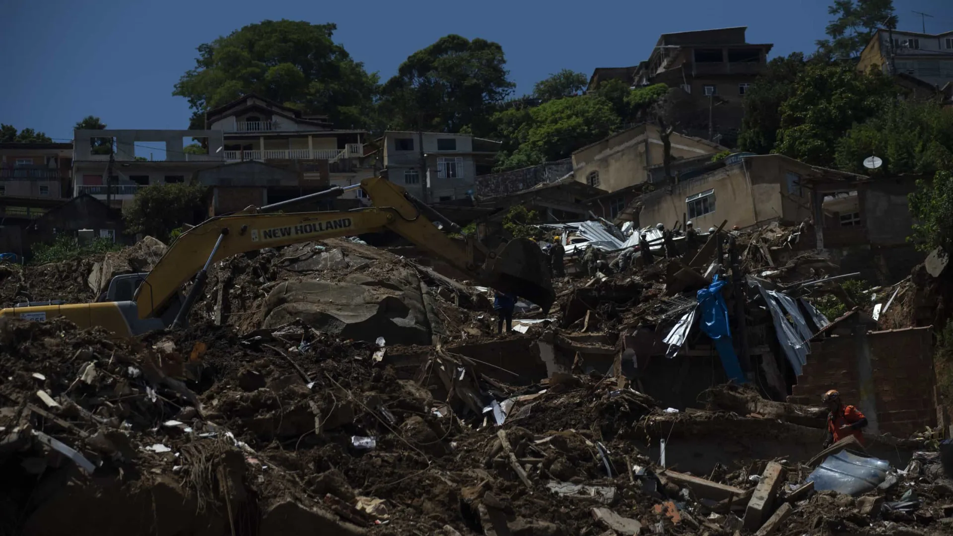 Prefeito de Angra dos Reis pede apoio federal para construir abrigos - img