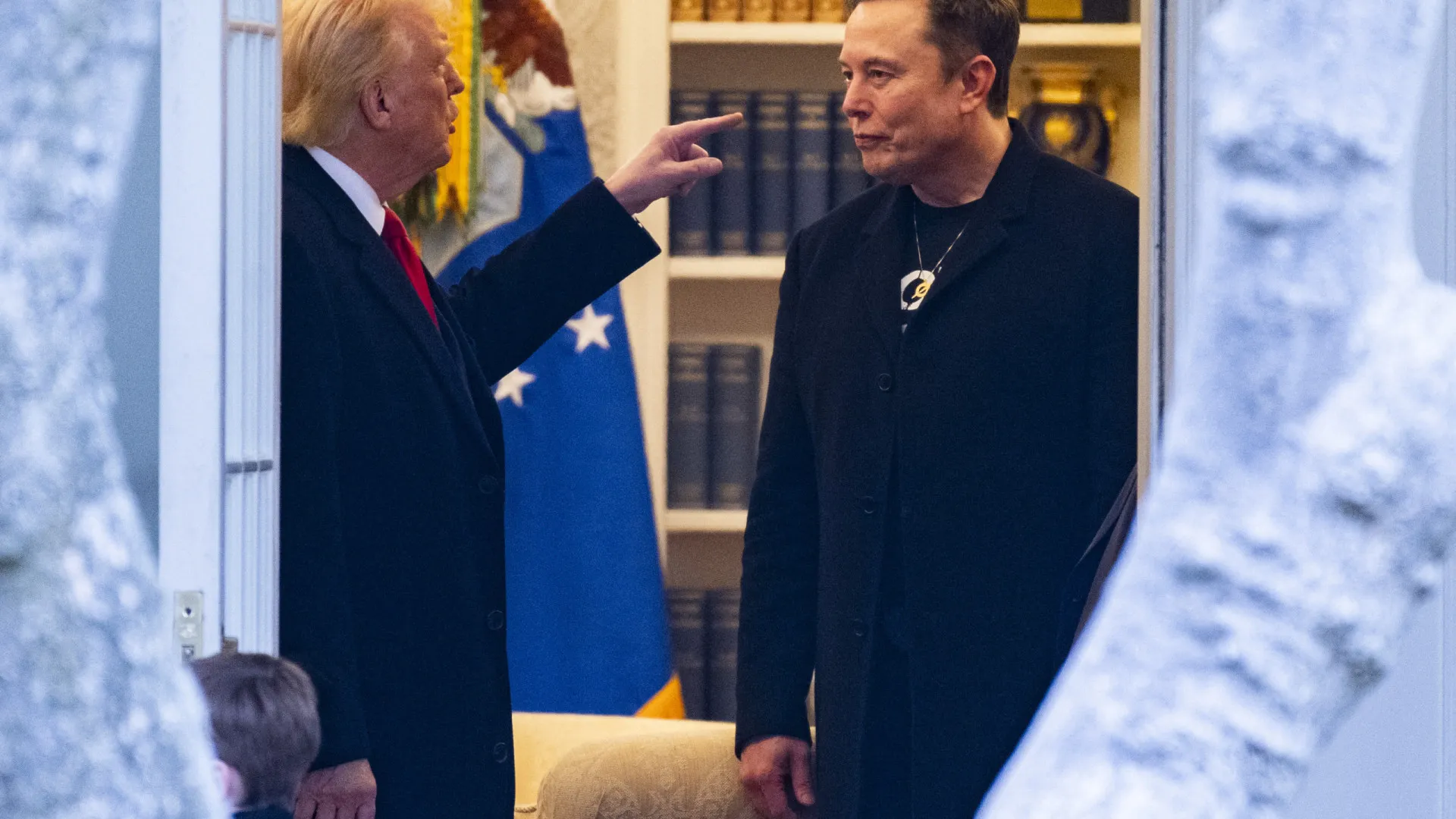 Trump informa equipe sobre saída de Musk do DOGE em breve - img