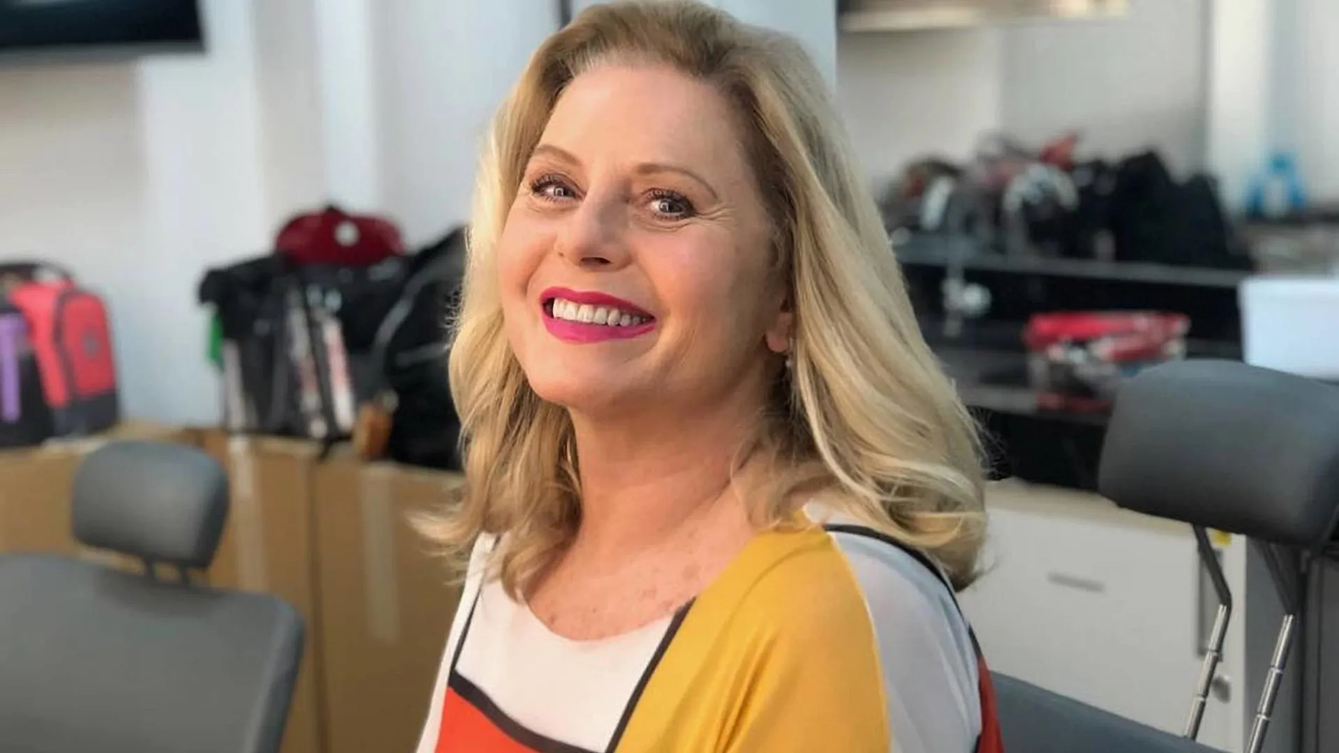 Vera Fischer conta que quase foi expulsa do colégio por história de sexo com os Beatles - img