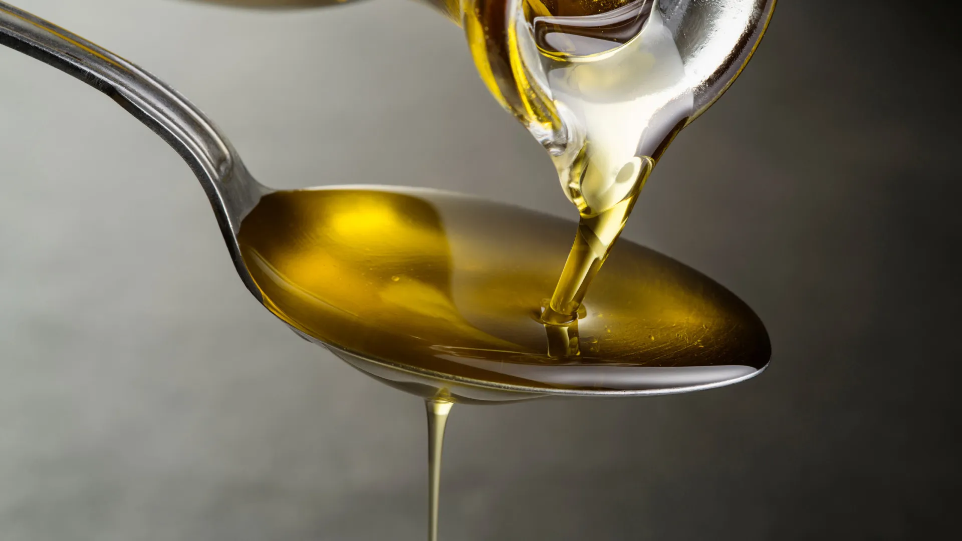 Quatro marcas de azeite de oliva foram proibidas nesta semana - img