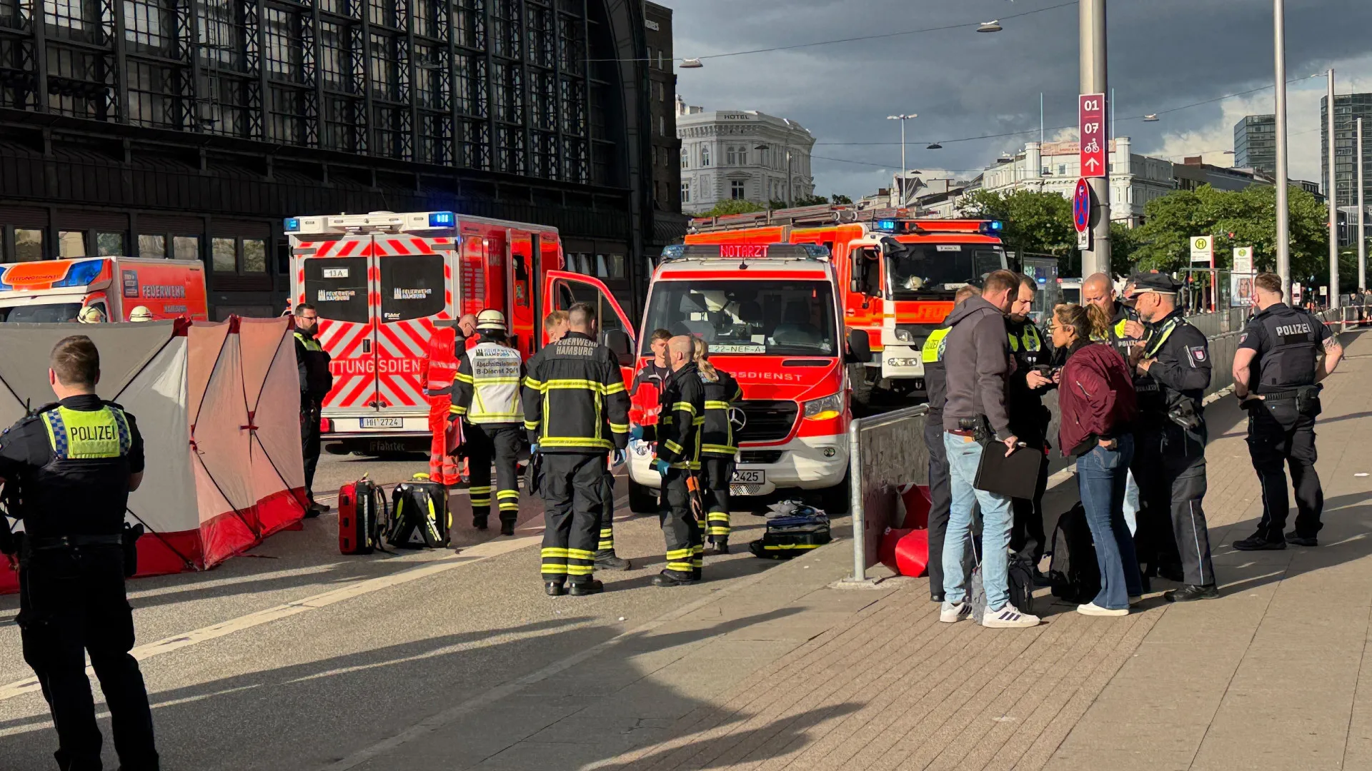 Ataque com faca deixa 12 feridos na Estação Central de Hamburgo - img