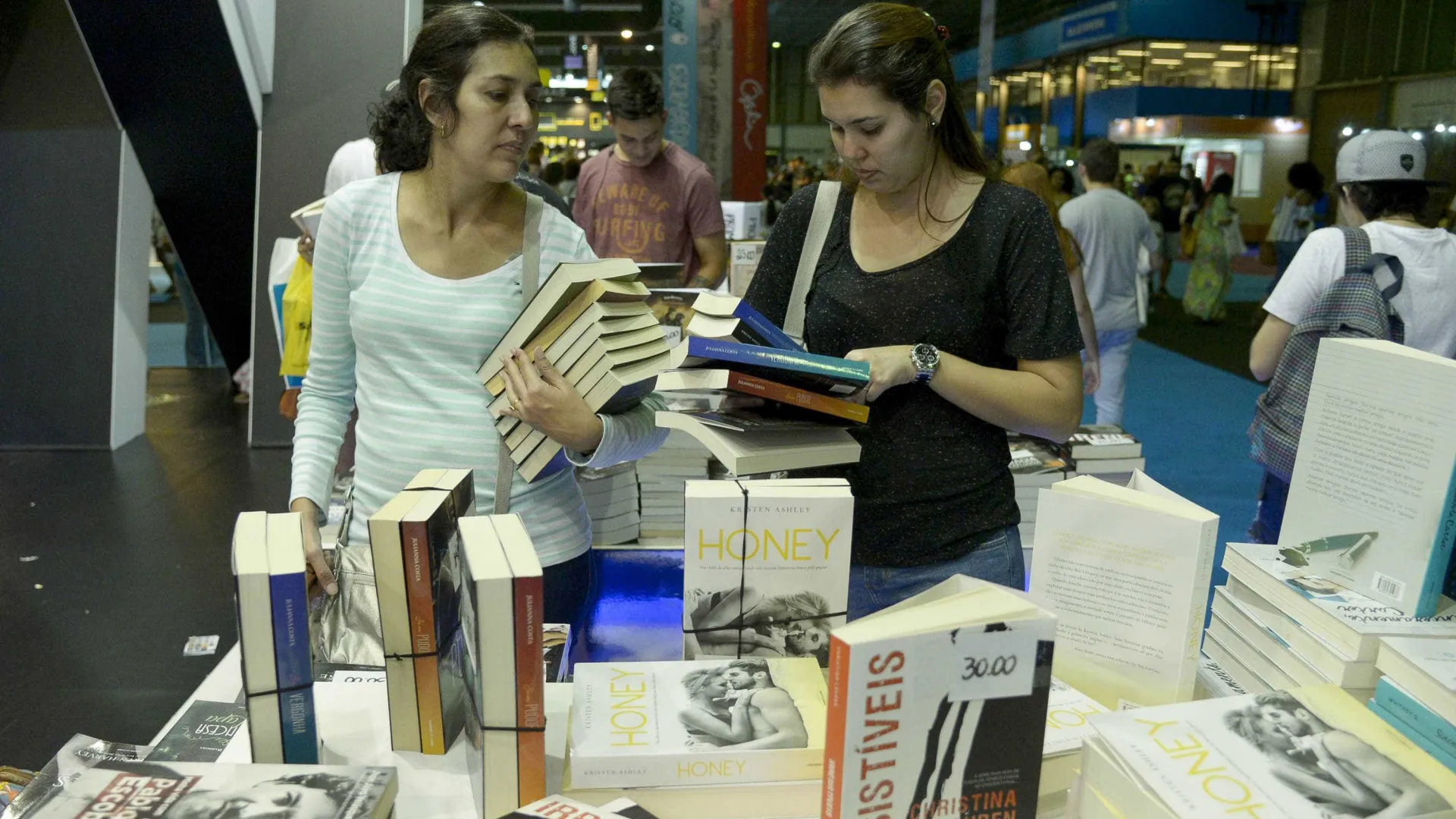 Bienal do Livro anuncia programação completa com novo parque literário - img