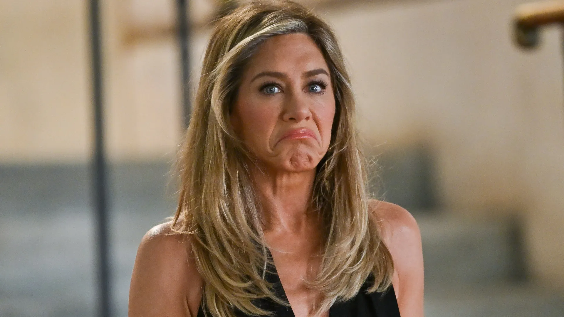 Telefone de Jennifer Aniston vaza nas redes e atriz corre para apagar imagem - img