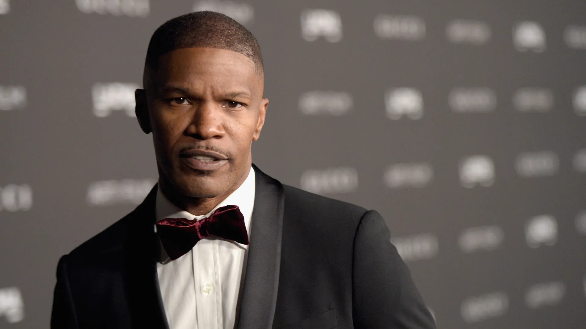 Jamie Foxx desmente teoria da conspiração de que Diddy tentou matá-lo - img