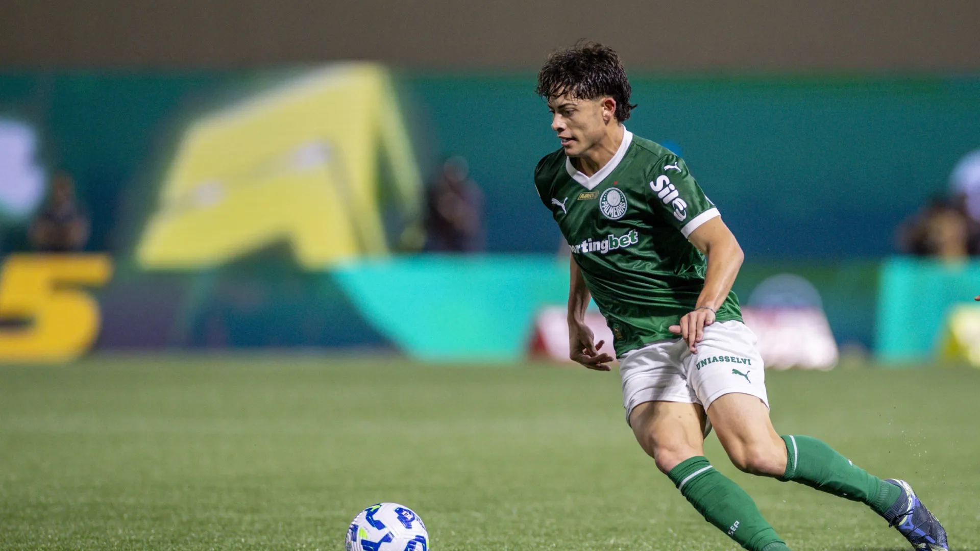 Lateral do Palmeiras entra no radar da Europa, mas despista - img