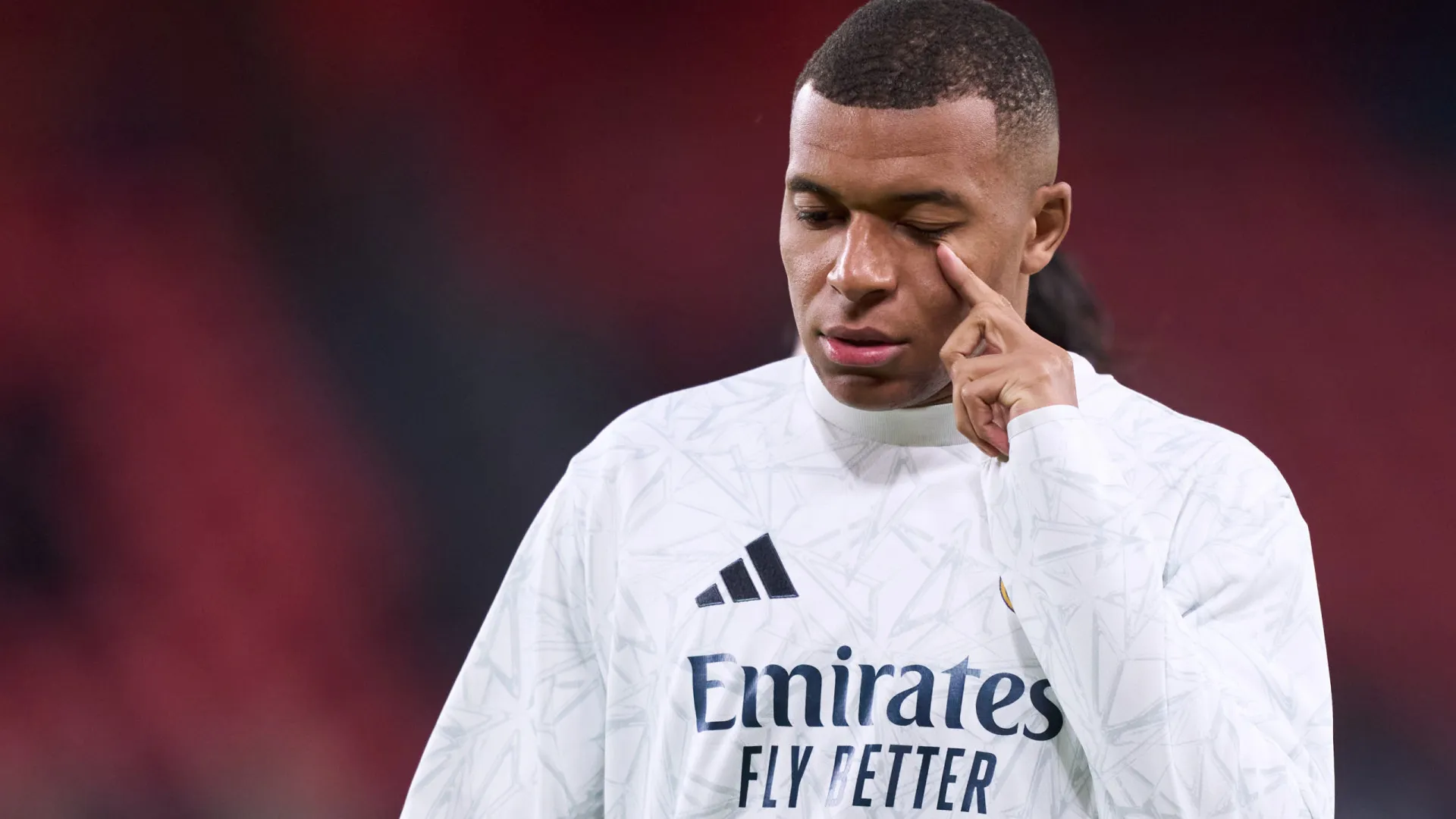 Mbappé perde pênalti, Vini explode, mas Real vence Barça e encerra jejum - img