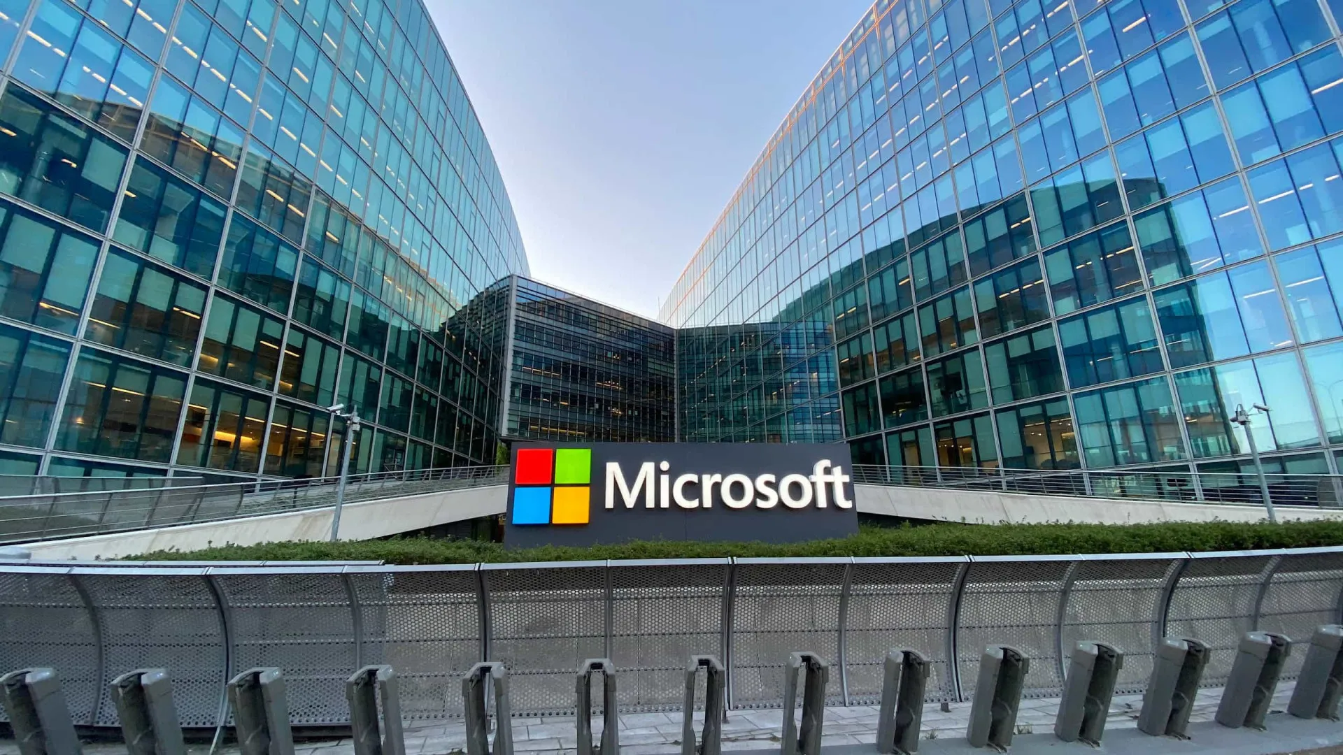 Microsoft bloqueia e-mails de funcionários sobre "Palestina" ou "Gaza" - img