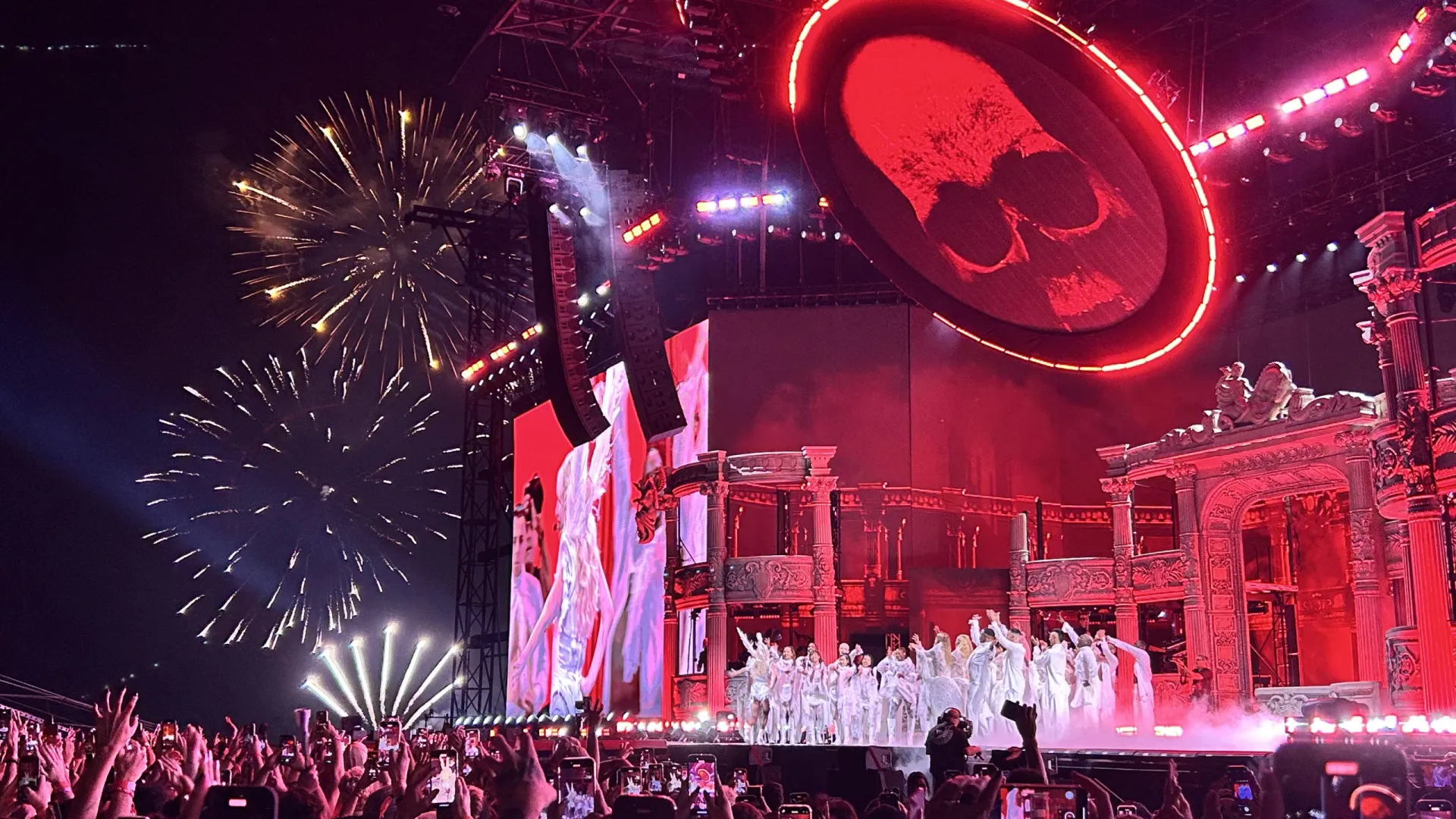 Polícia prende suspeito de planejar ataque a bomba em show da Lady Gaga - img