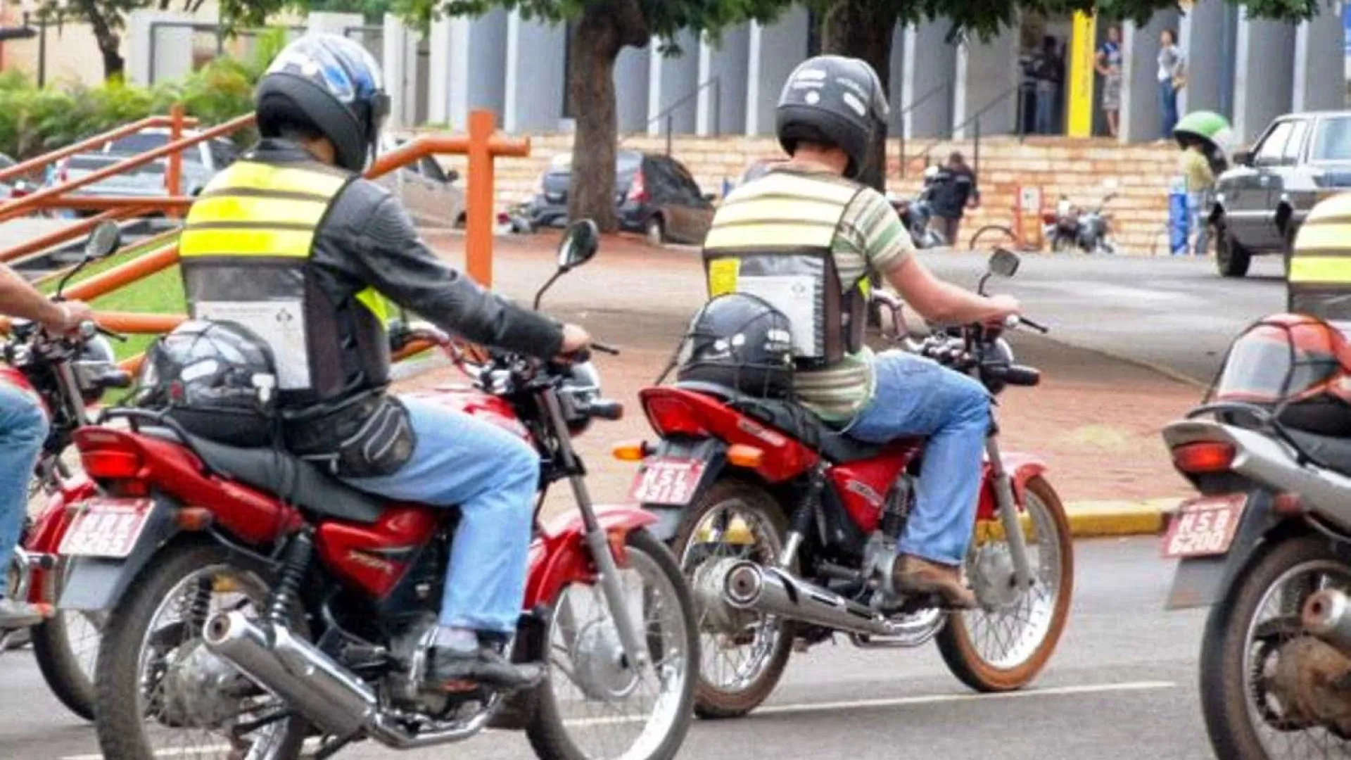 Por que 99 e Uber moto continuam funcionando após proibição e morte em SP? - img