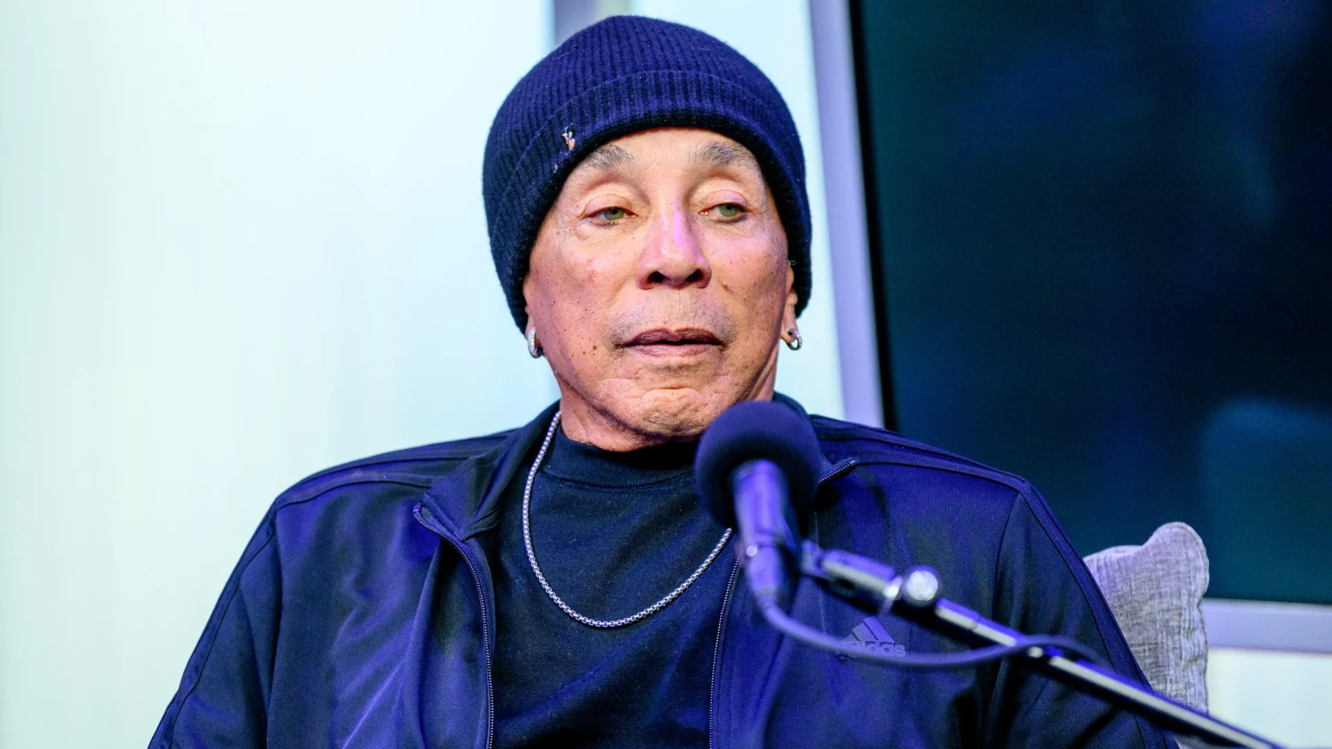 Smokey Robinson é acusado de estupro por quatro ex-funcionárias - img