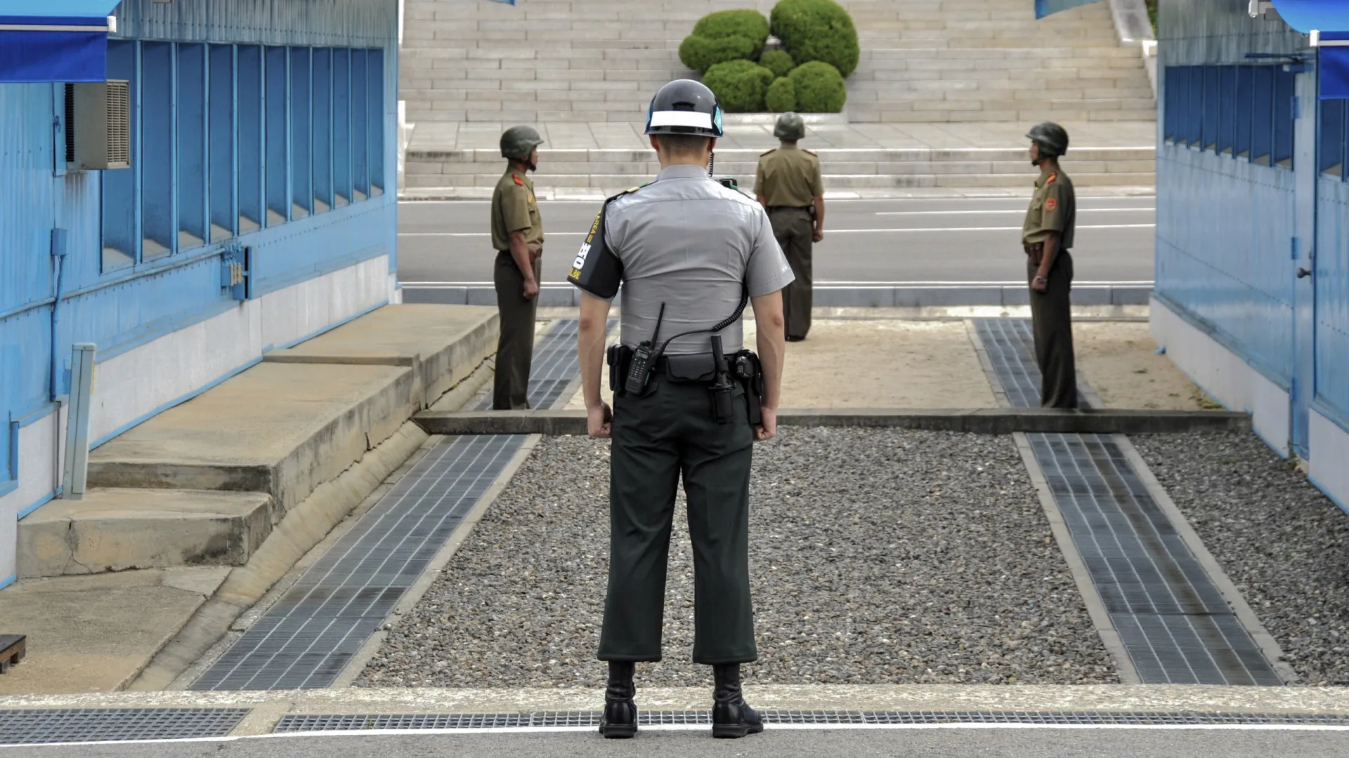 Soldado sul-coreano dispara por engano metralhadora na fronteira - img