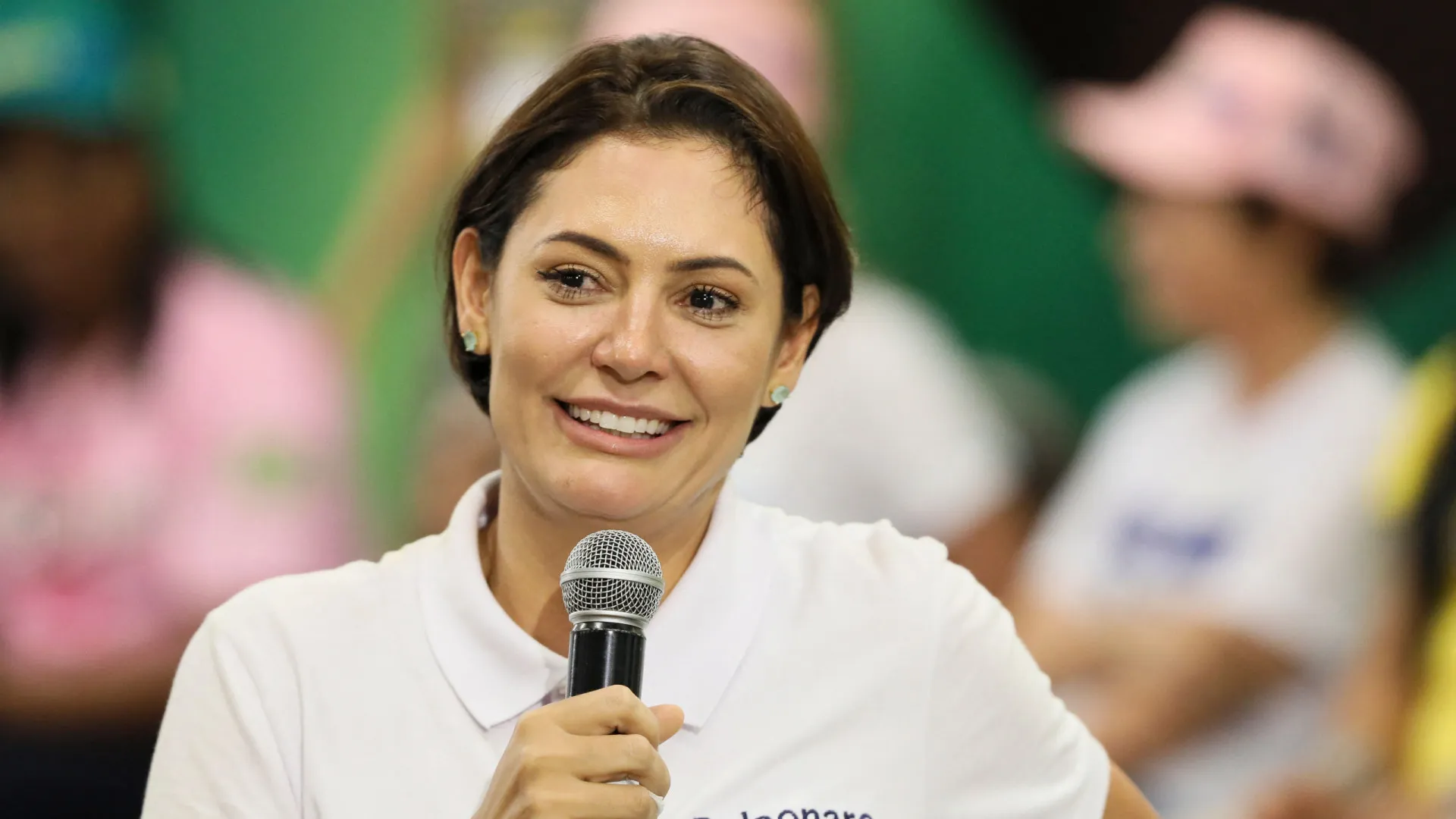 Acusada de ser “ex-garota de programa”, Michelle Bolsonaro entra com ação - img