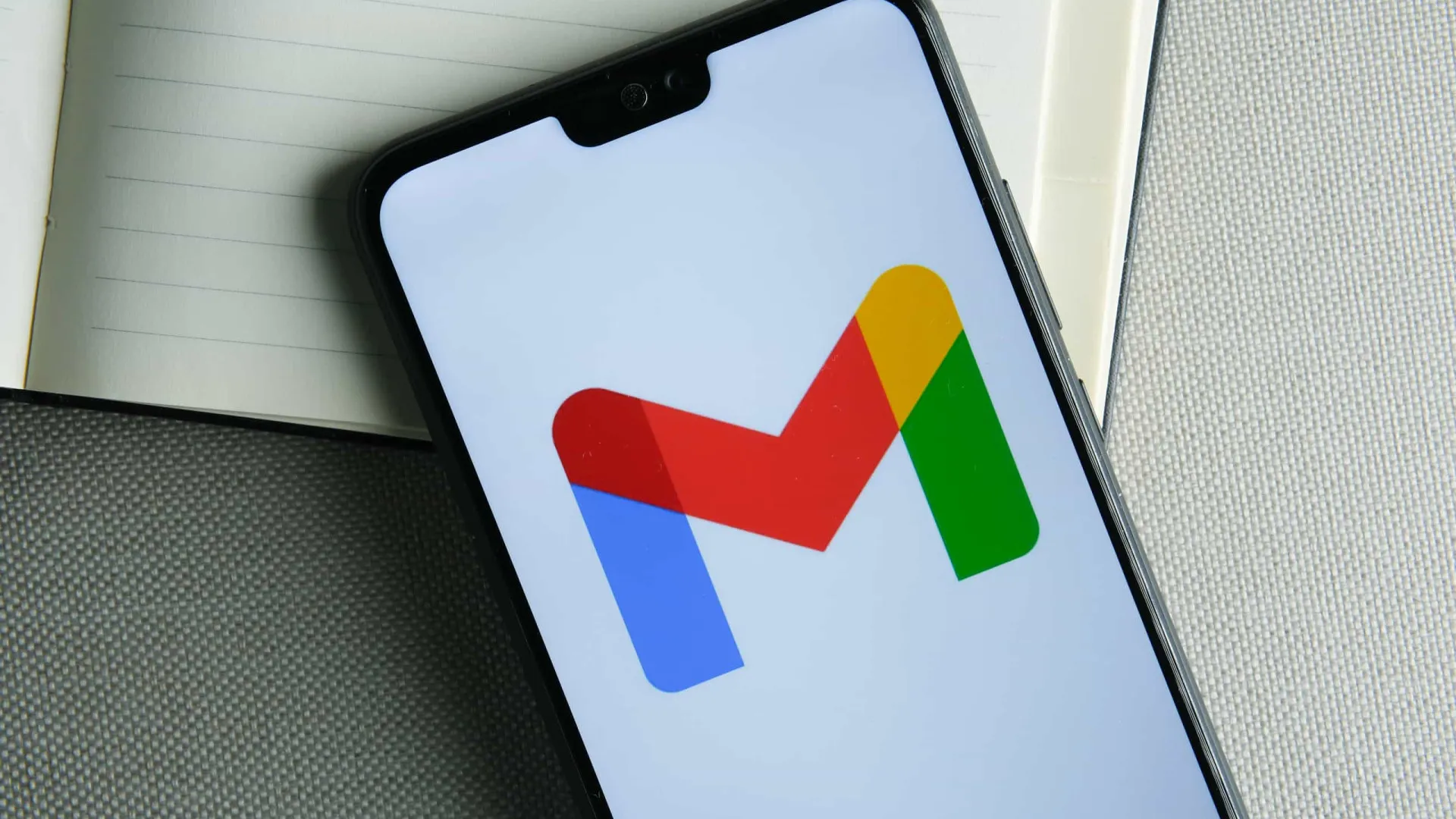 Gmail recebe IA que resume longas conversas por e-mail em inglês - img