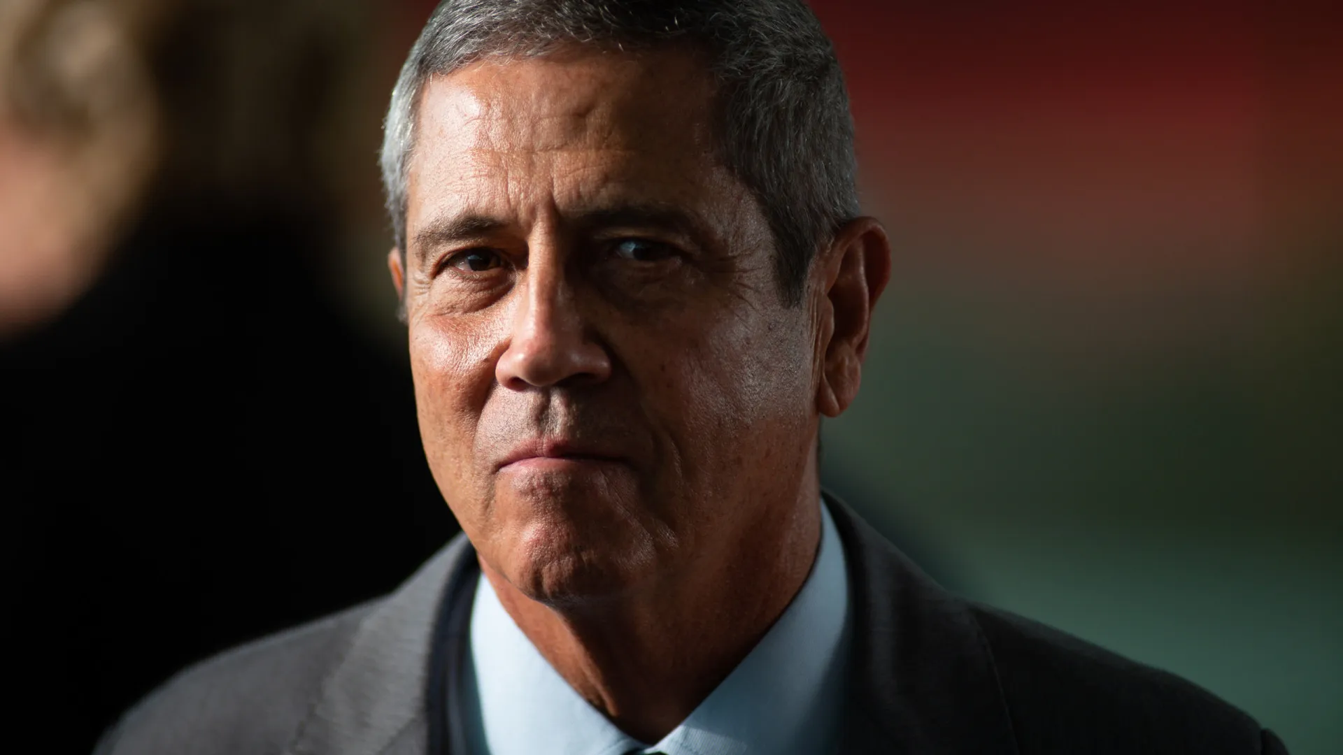 Defesa de Braga Netto pede que STF investigue perfil atribuído a Mauro Cid - img