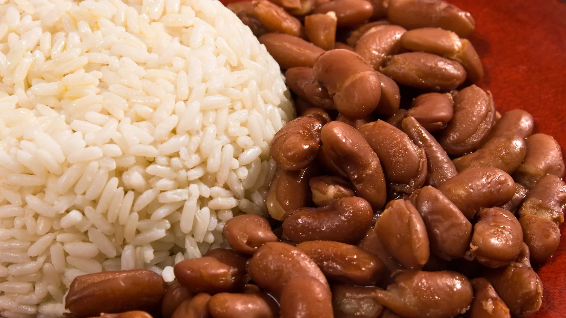 Preços de arroz e feijão acumulam queda de dois dígitos com safra maior no Brasil - img