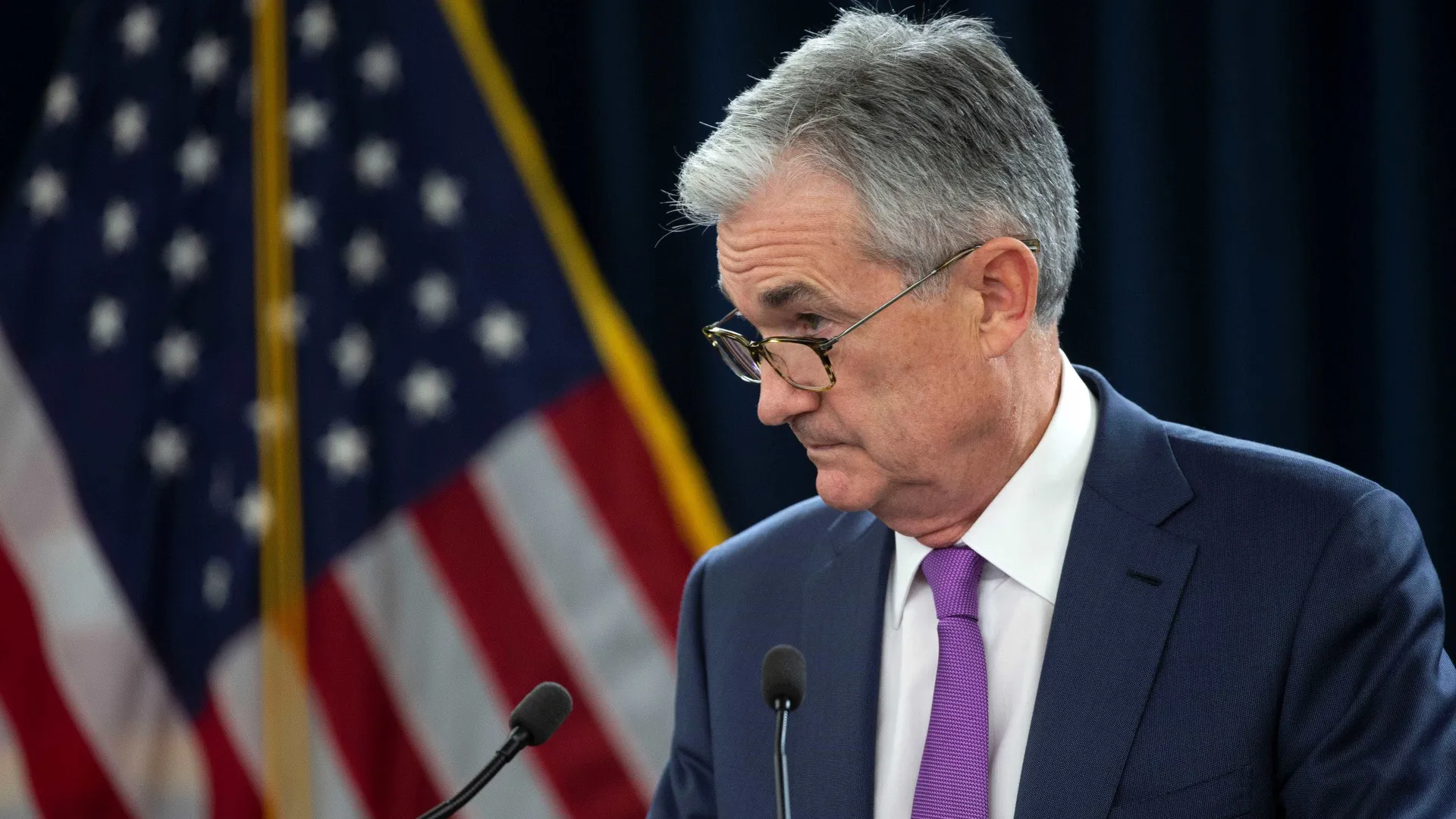 Trump chama Powell de idiota e diz que pode nomear a si mesmo para presidência do Fed - img