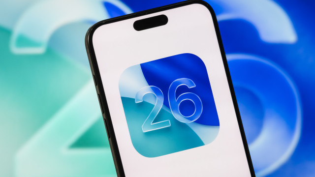 Apple processa youtuber que revelou design do iOS 26 antes do anúncio - img