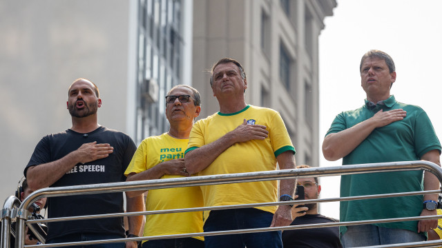 Lula cria comitê para avaliar sobretaxa de Trump e conversará pessoalmente com empresários - img