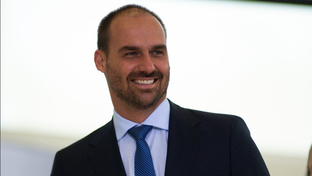 PF reage a Eduardo Bolsonaro após ameaça a delegado em live nos EUA - img