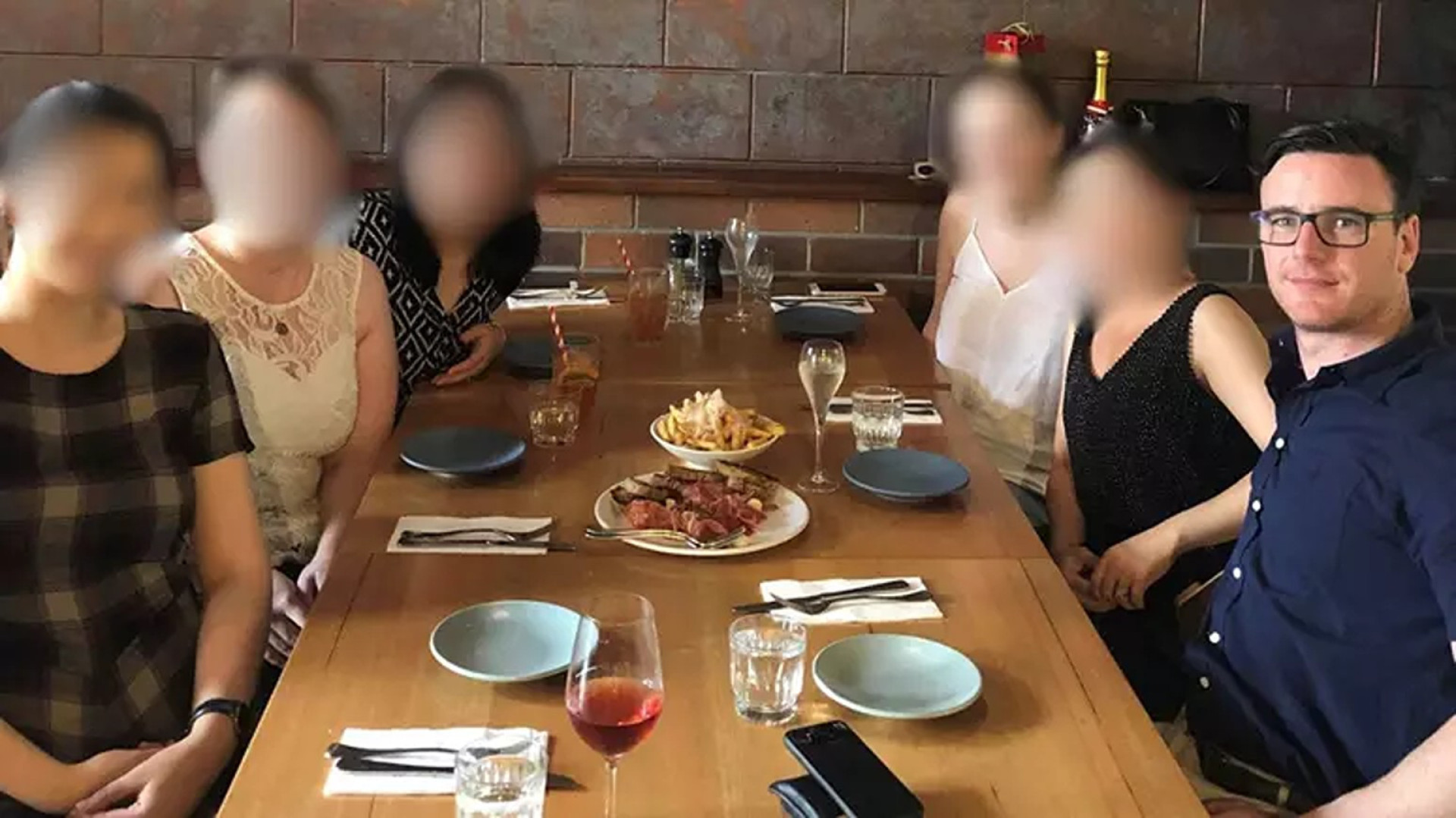 Advogado australiano morre após massagem na Tailândia e levanta dúvidas - img