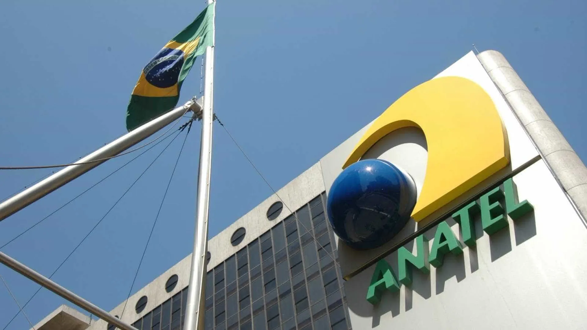 Anatel determina que marketplaces terão responsabilidade sobre venda de produtos piratas - img