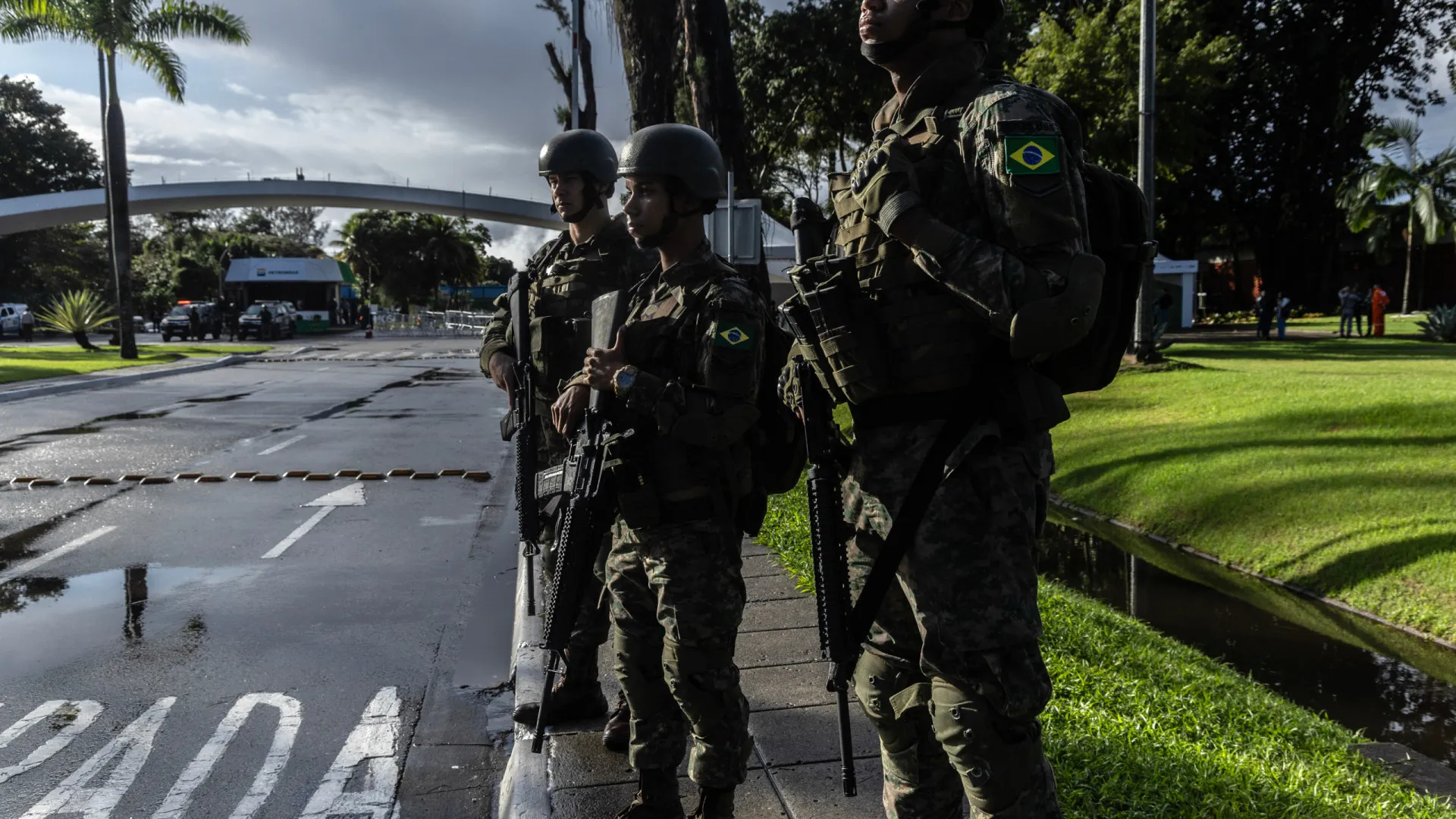 Com caças e snipers, cúpula do Brics fecha aeroporto e interdita vias no Rio - img
