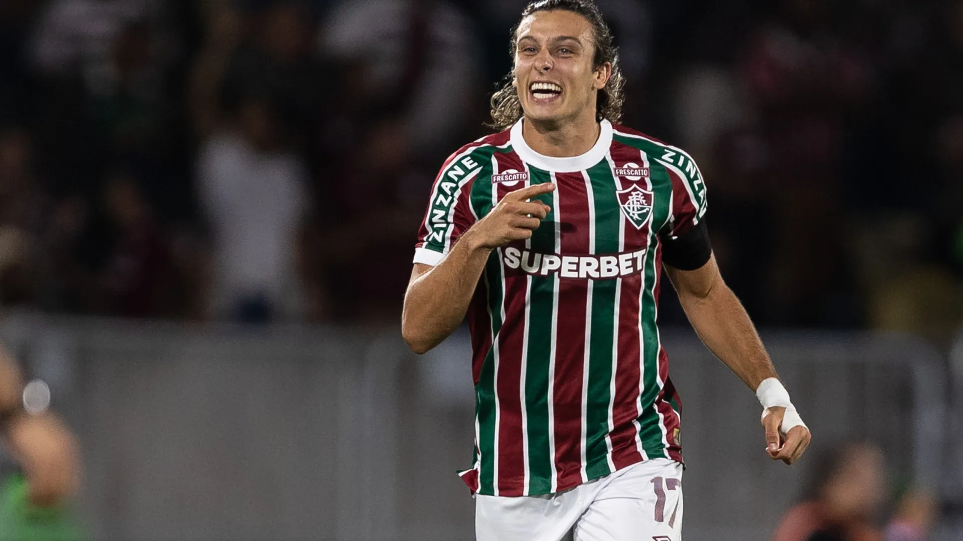Fábio pega pênalti que não vale, Fluminense empata com Internacional e vai às quartas - img