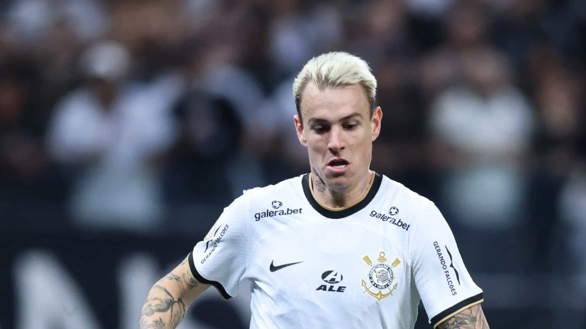 Grêmio ouve nova negativa do Al Rayyan e desiste de Róger Guedes - img