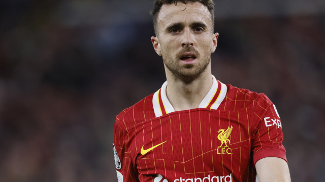 Liverpool prepara homenagens a Diogo Jota e André no 1º jogo da temporada - img