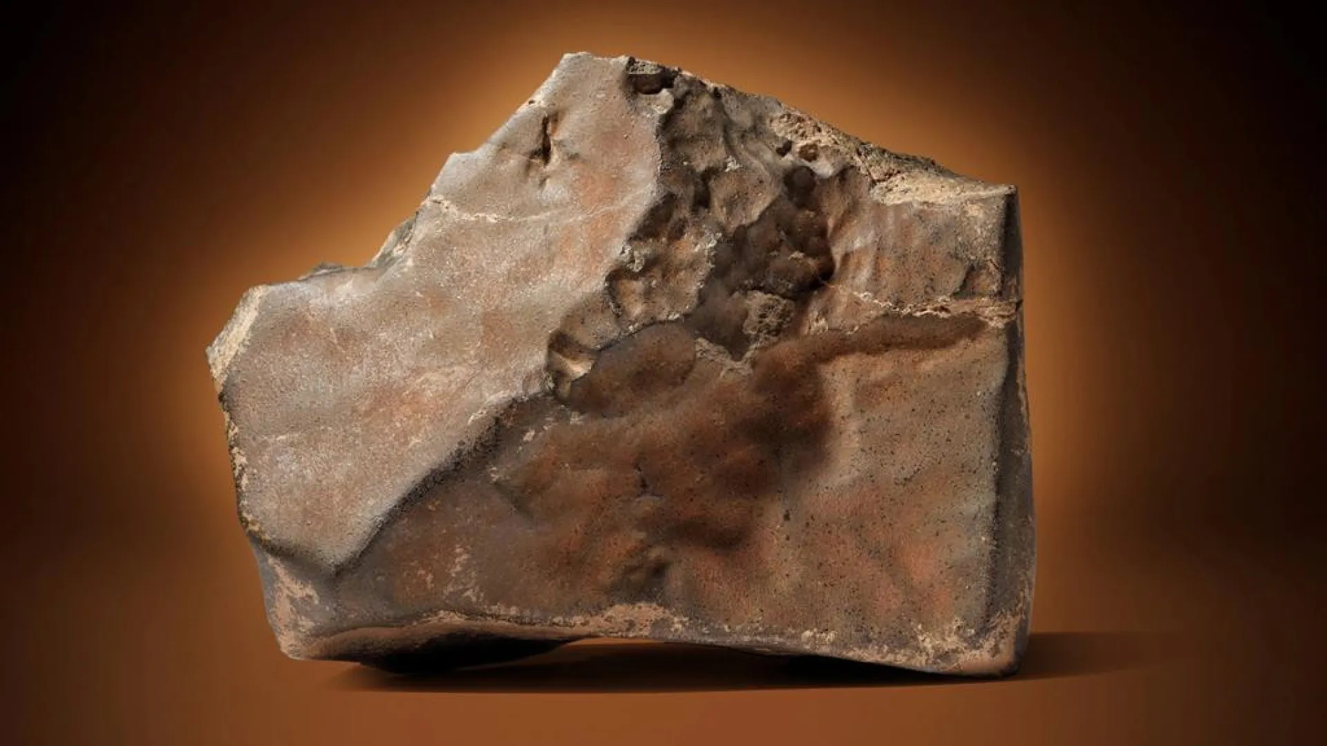 Meteorito de Marte é arrematado por R$ 29,5 milhões em leilão - img