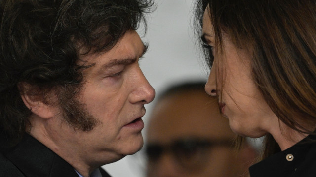 Milei quer conceder cidadania a estrangeiros que investirem na Argentina - img