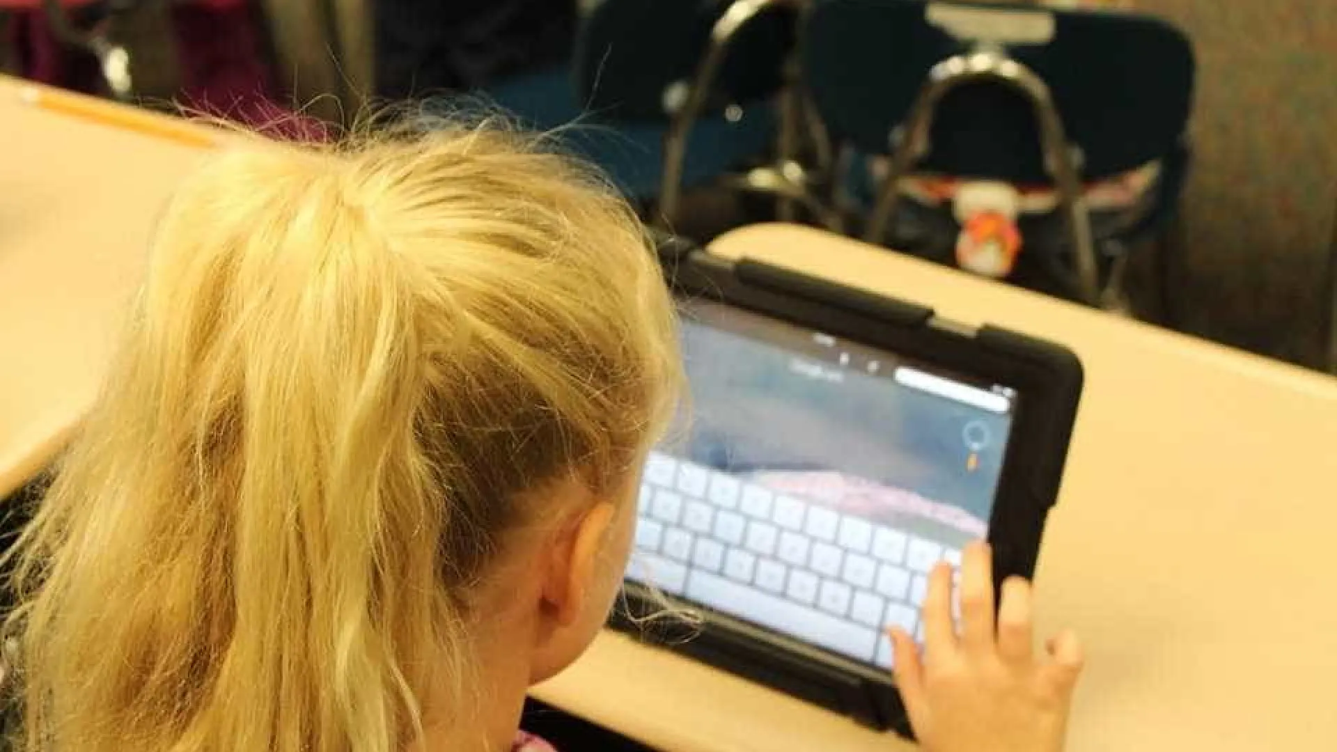 Minha filha se cortava em lugares que a roupa escondia, diz mãe de vítima de crime virtual - img