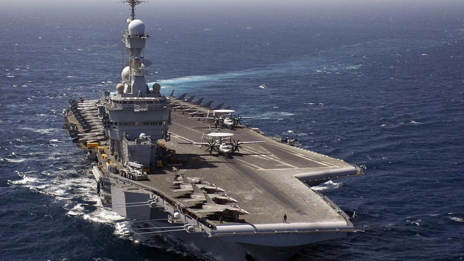 Navios enviados por Trump têm mais poder de fogo que a Venezuela 1 Navios enviados por Trump têm mais poder de fogo que a Venezuela - img
