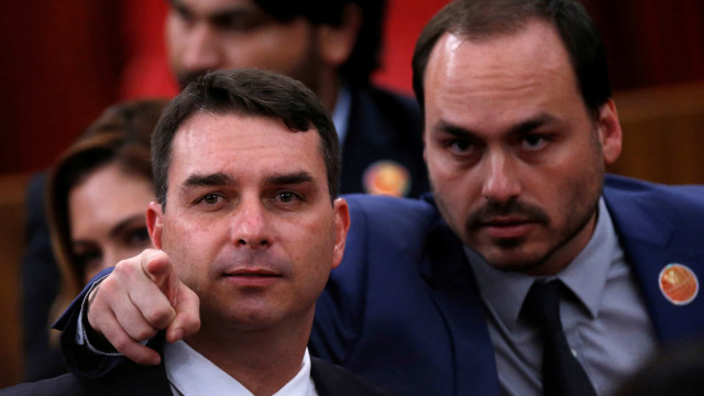 PF sugere a Moraes vigilância com policiais 24h dentro da casa de Bolsonaro - img